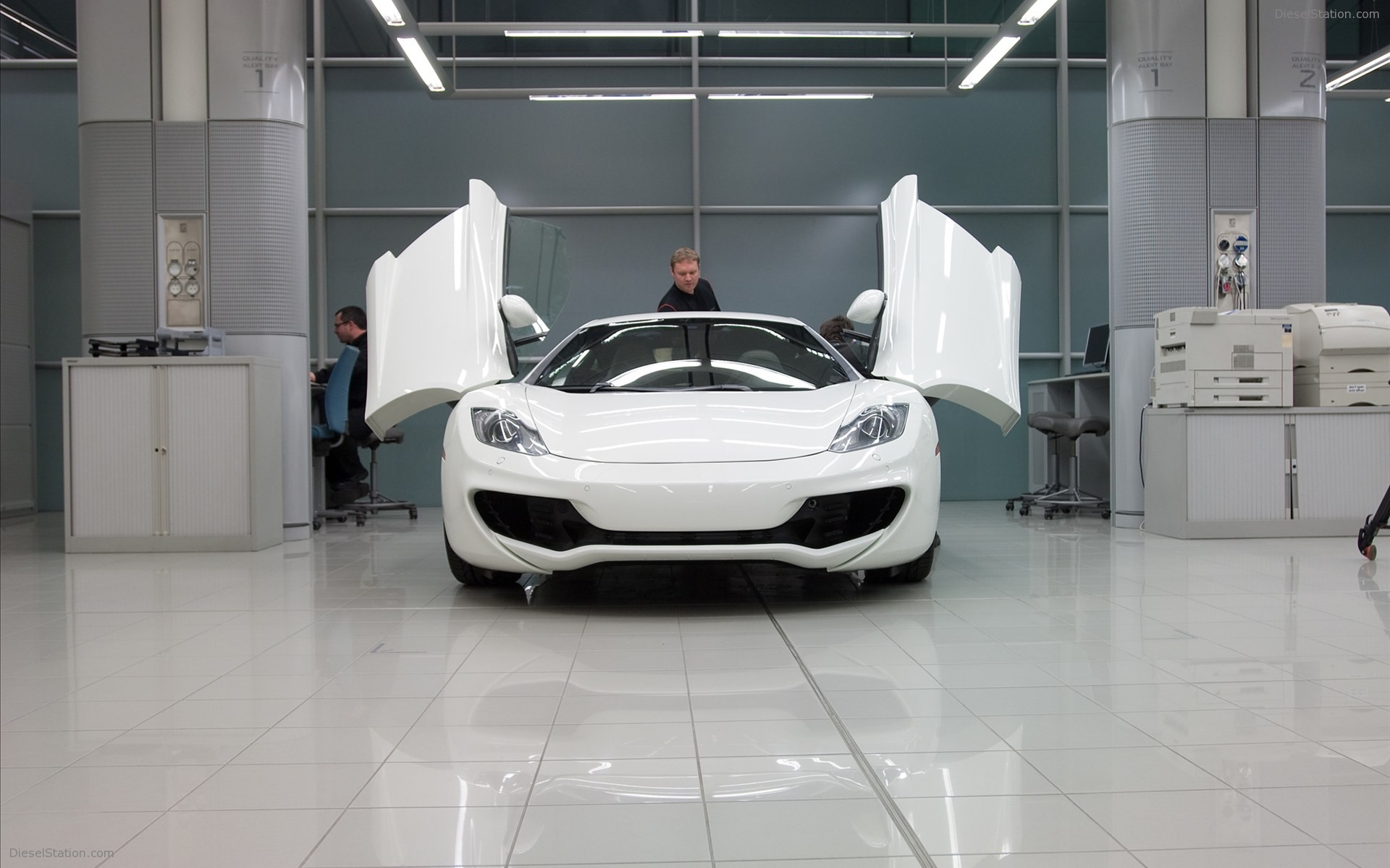 2011 McLaren MP4-12C