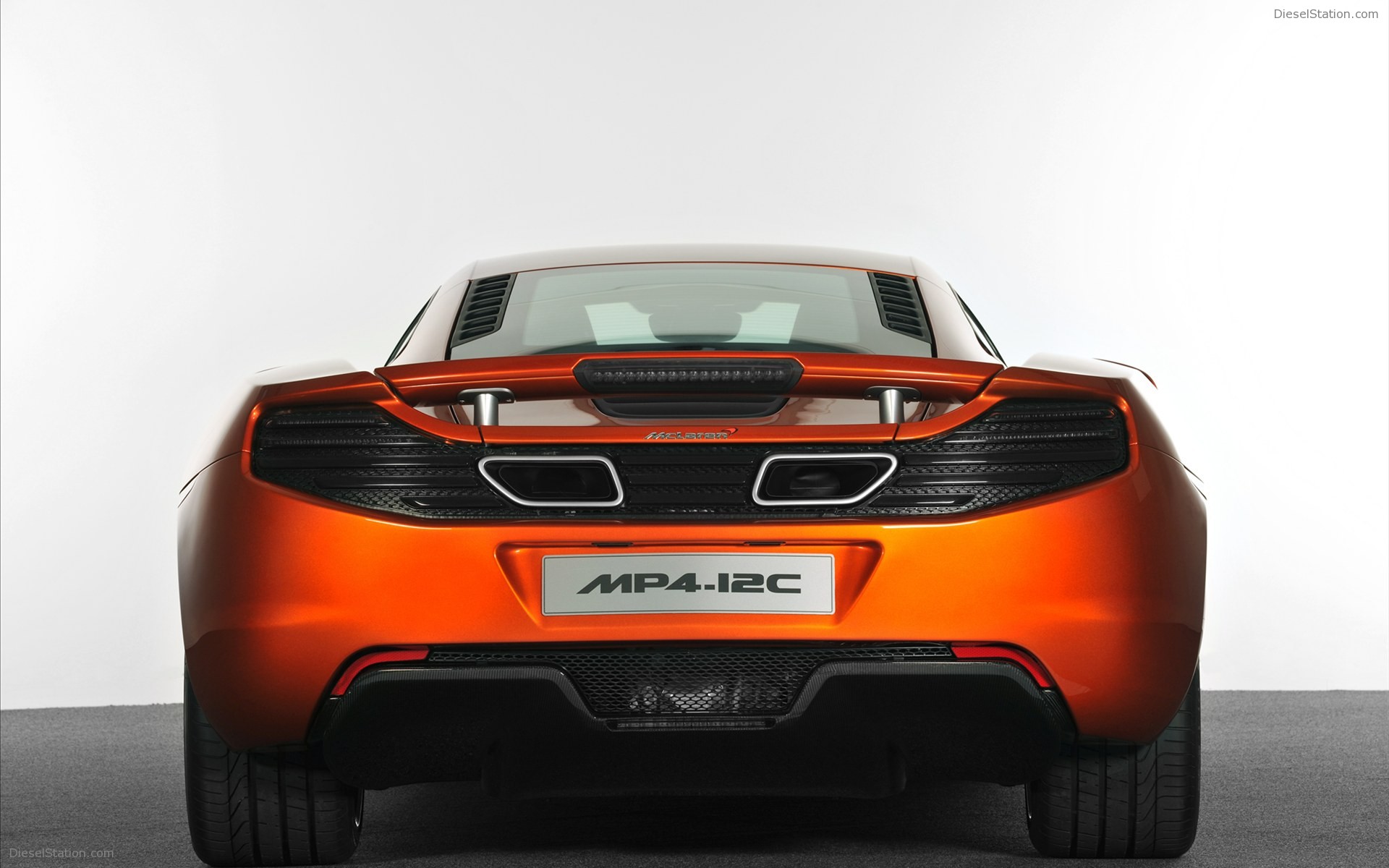 2011 McLaren MP4-12C