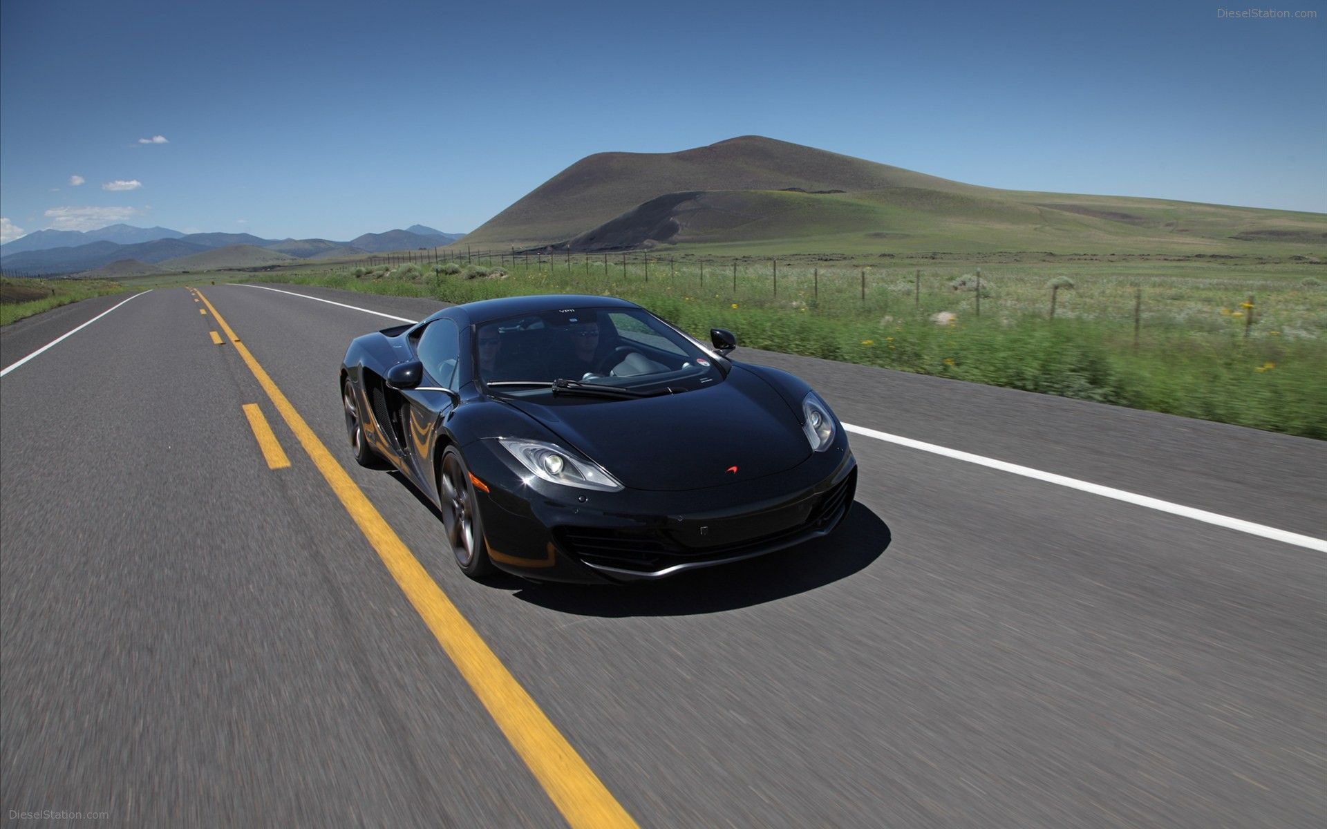 2011 McLaren MP4-12C