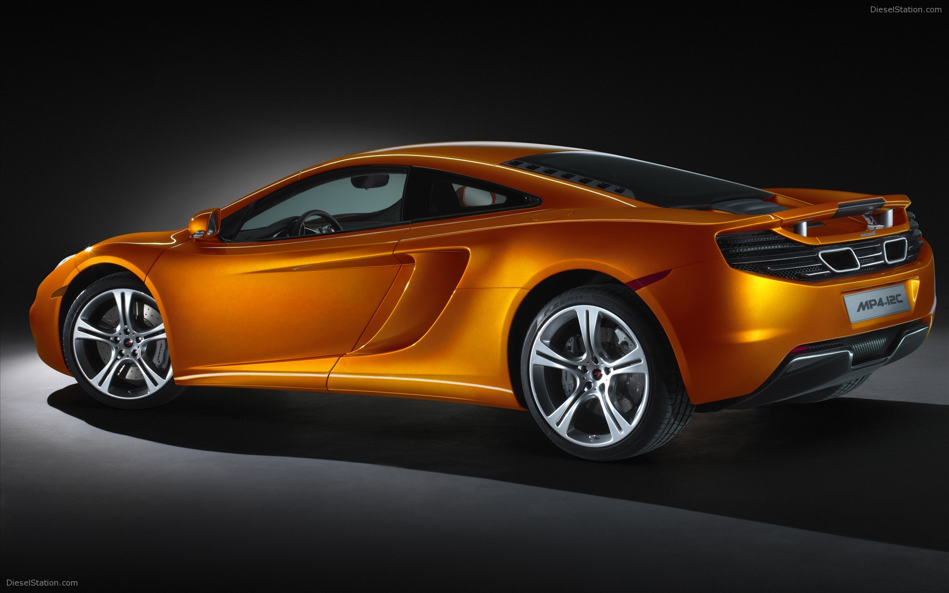2011 McLaren MP4-12C
