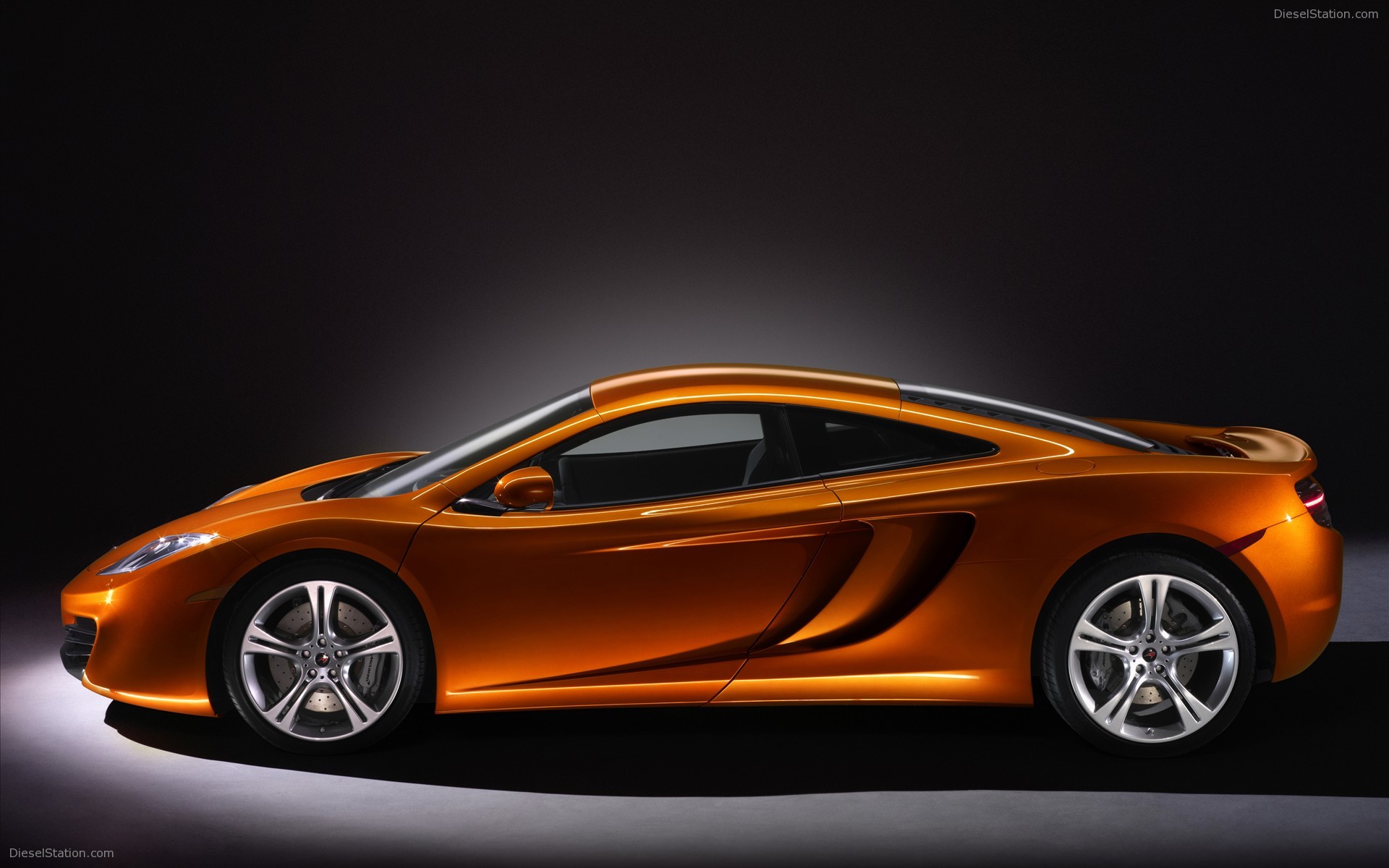 2011 McLaren MP4-12C