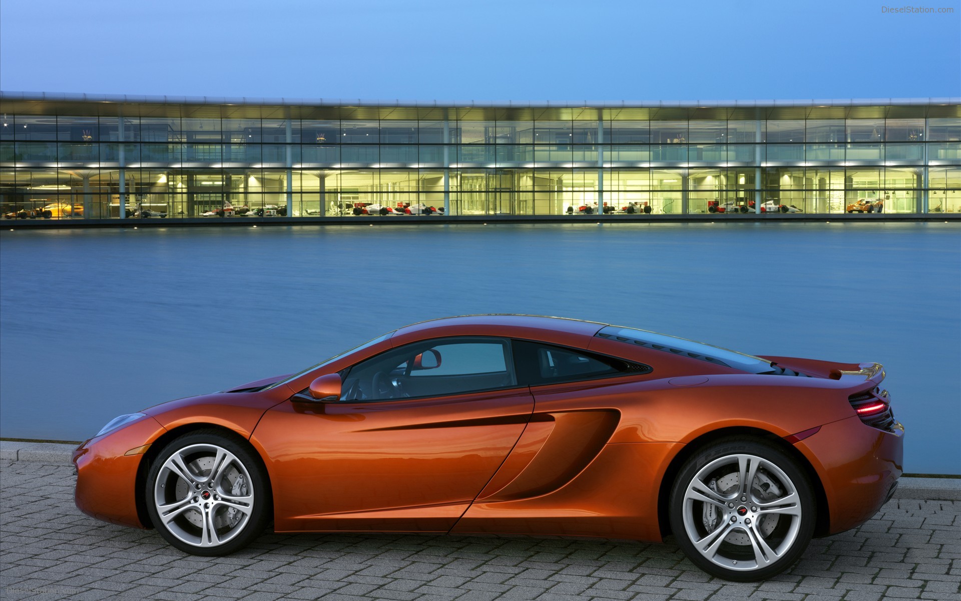 2011 McLaren MP4-12C