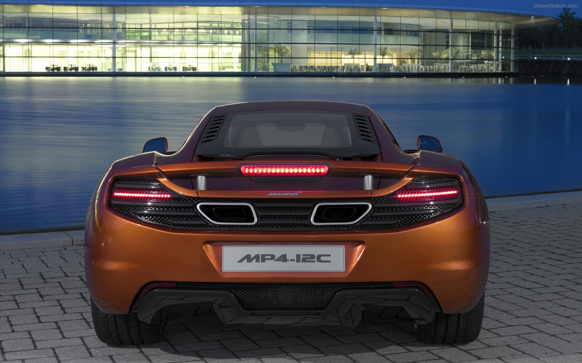 2011 McLaren MP4-12C