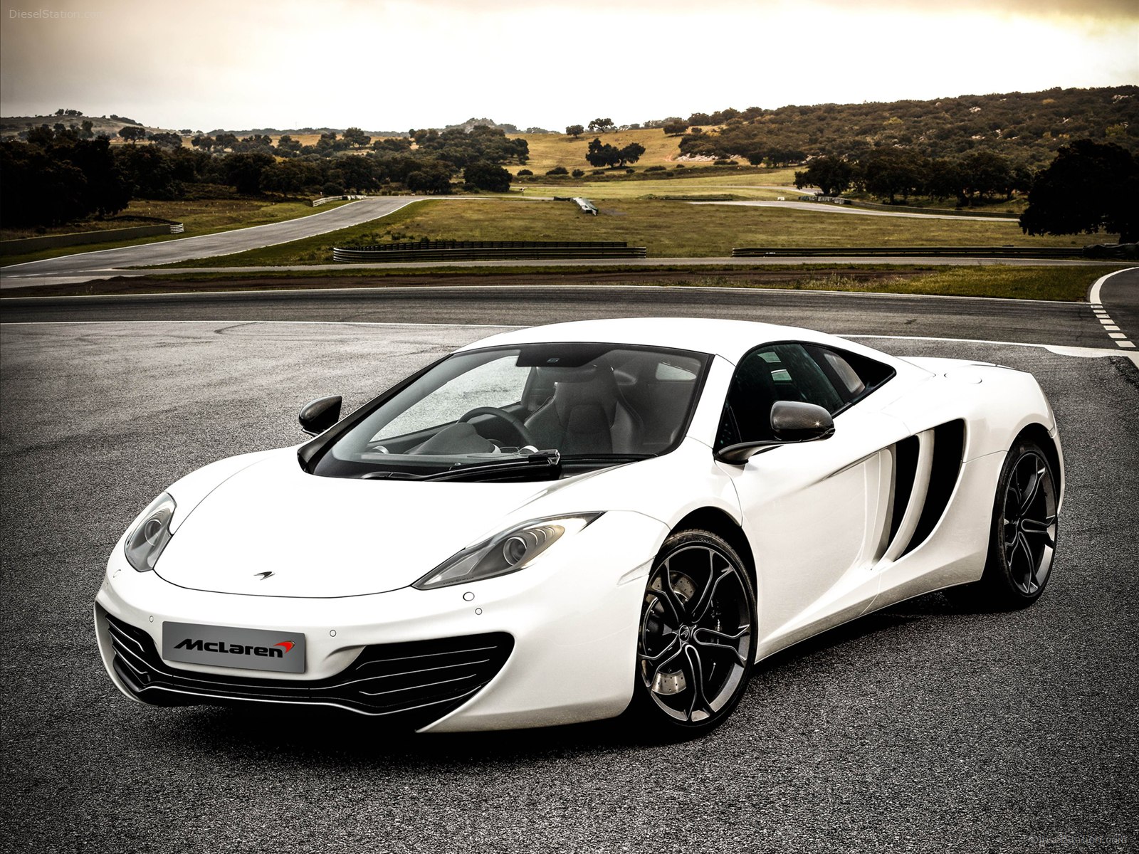 McLaren MP4-12C 2013