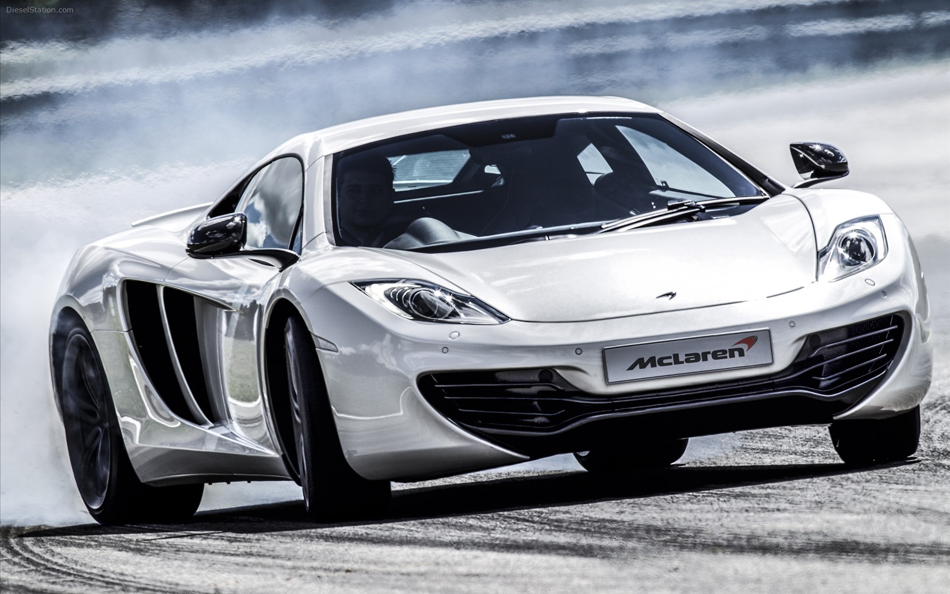 McLaren MP412C 2013 Widescreen Exotic Car Wallpaper 03