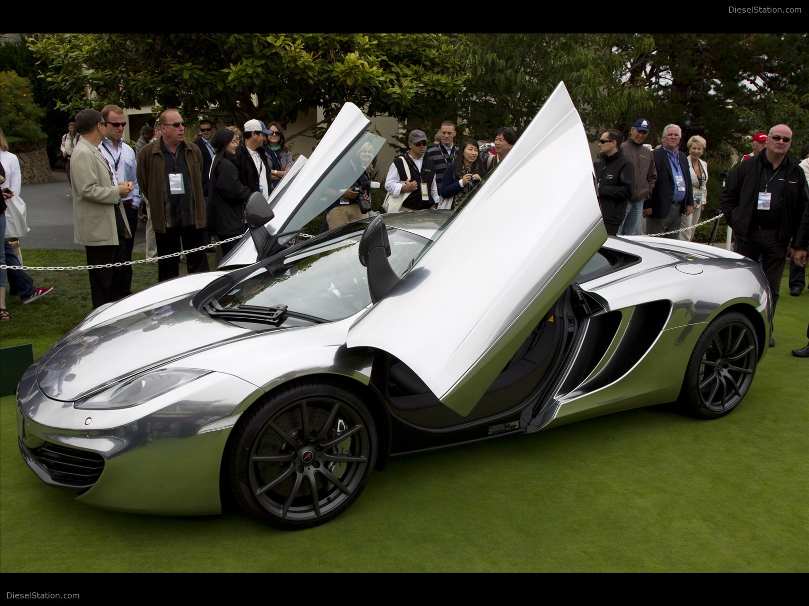 Mclaren MP4 12C Bespoke Edition 2011