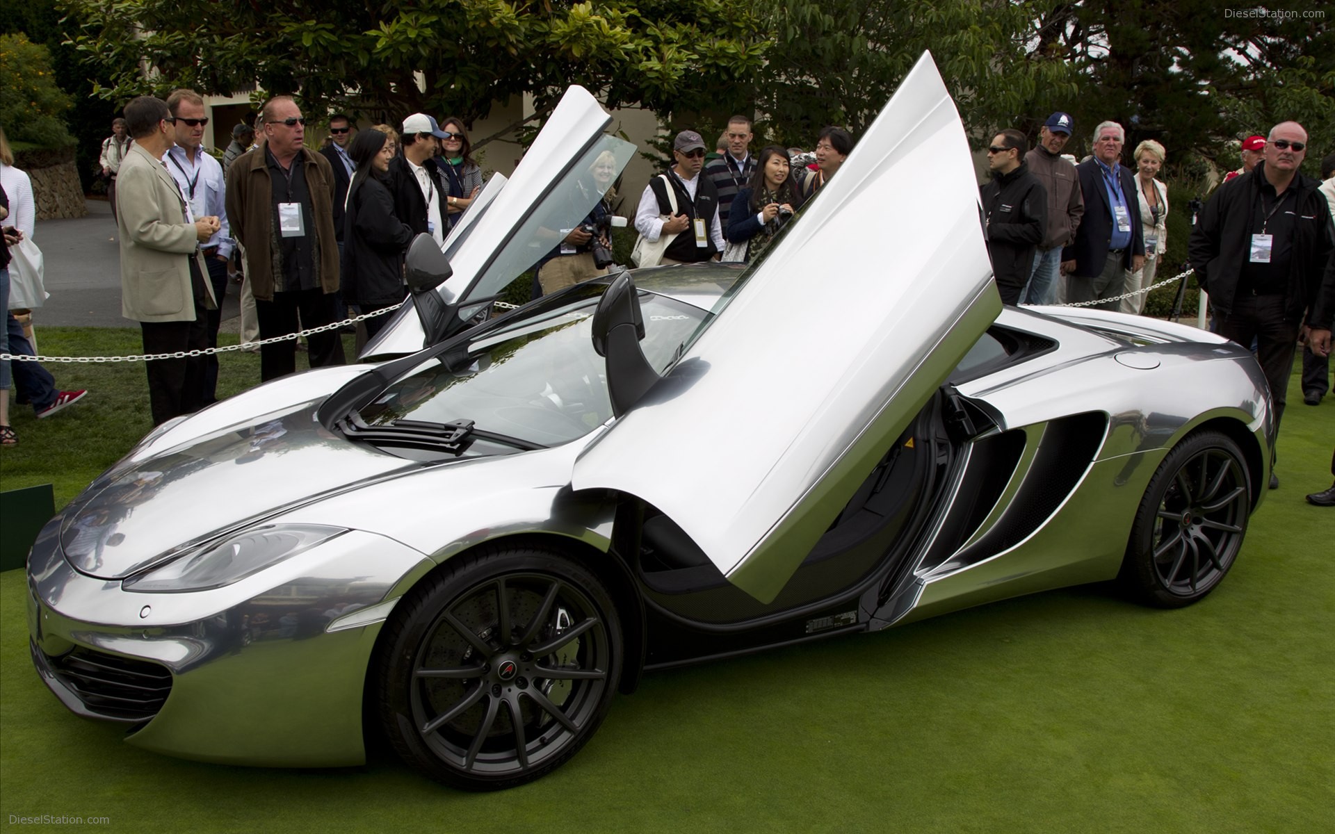 Mclaren MP4 12C Bespoke Edition 2011