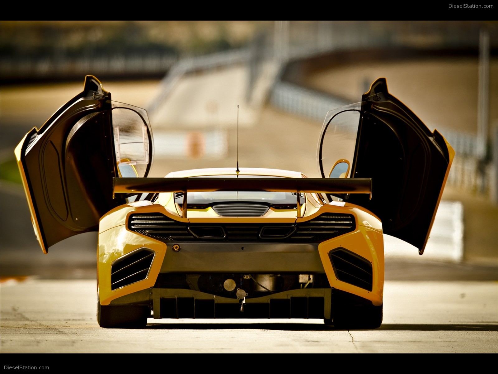 McLaren MP4-12C GT3 2012