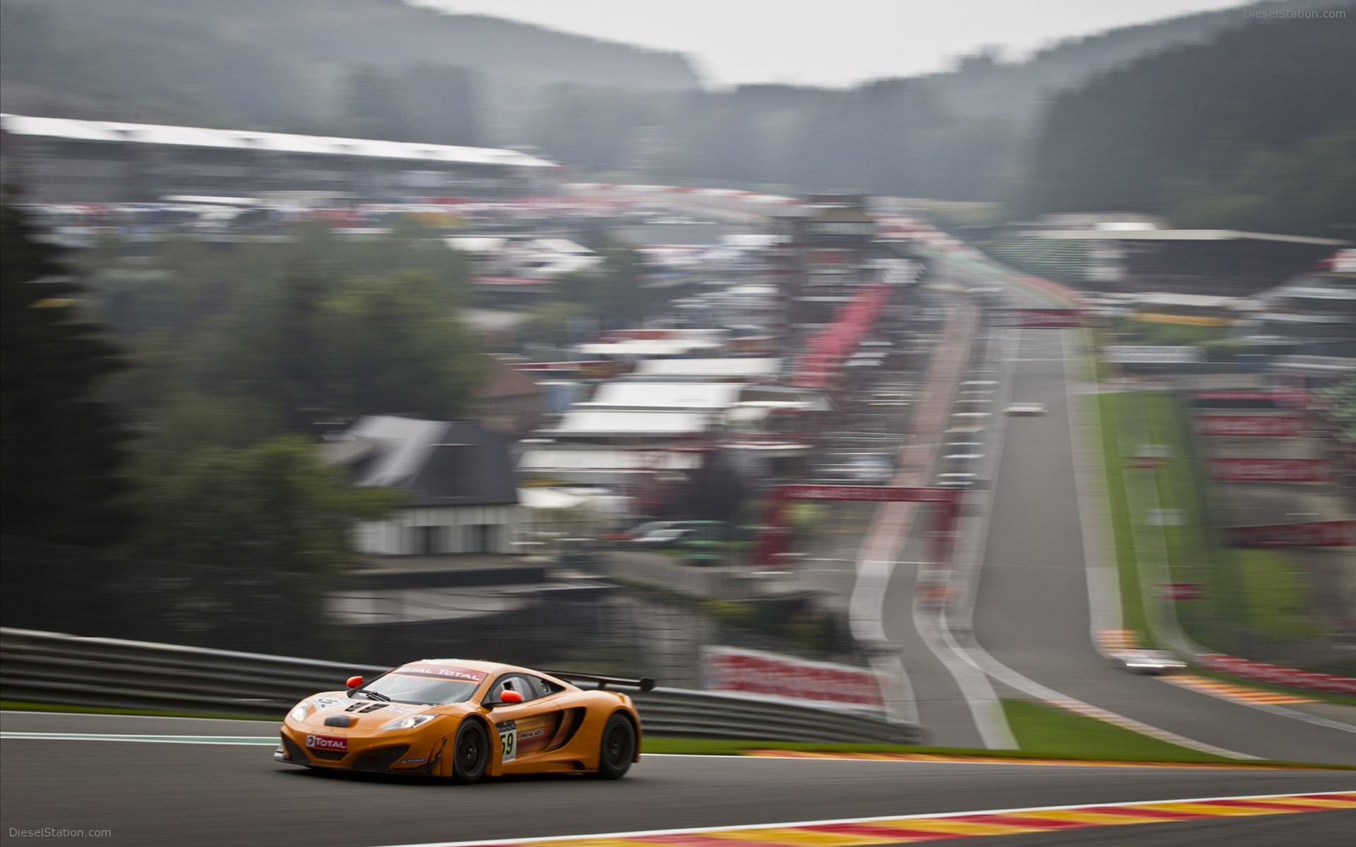 McLaren MP4-12C GT3 at 24 Hours of Spa 2011 McLaren MP4-12C GT3 at 24 Hours of Spa 2011