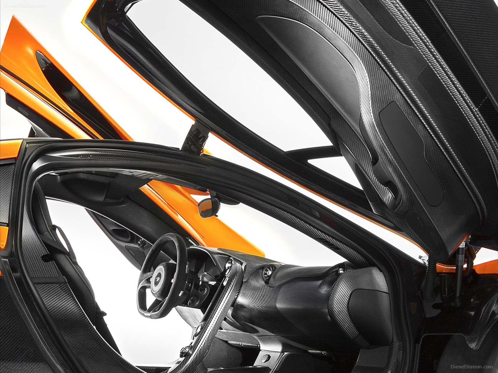 McLaren P1 2014