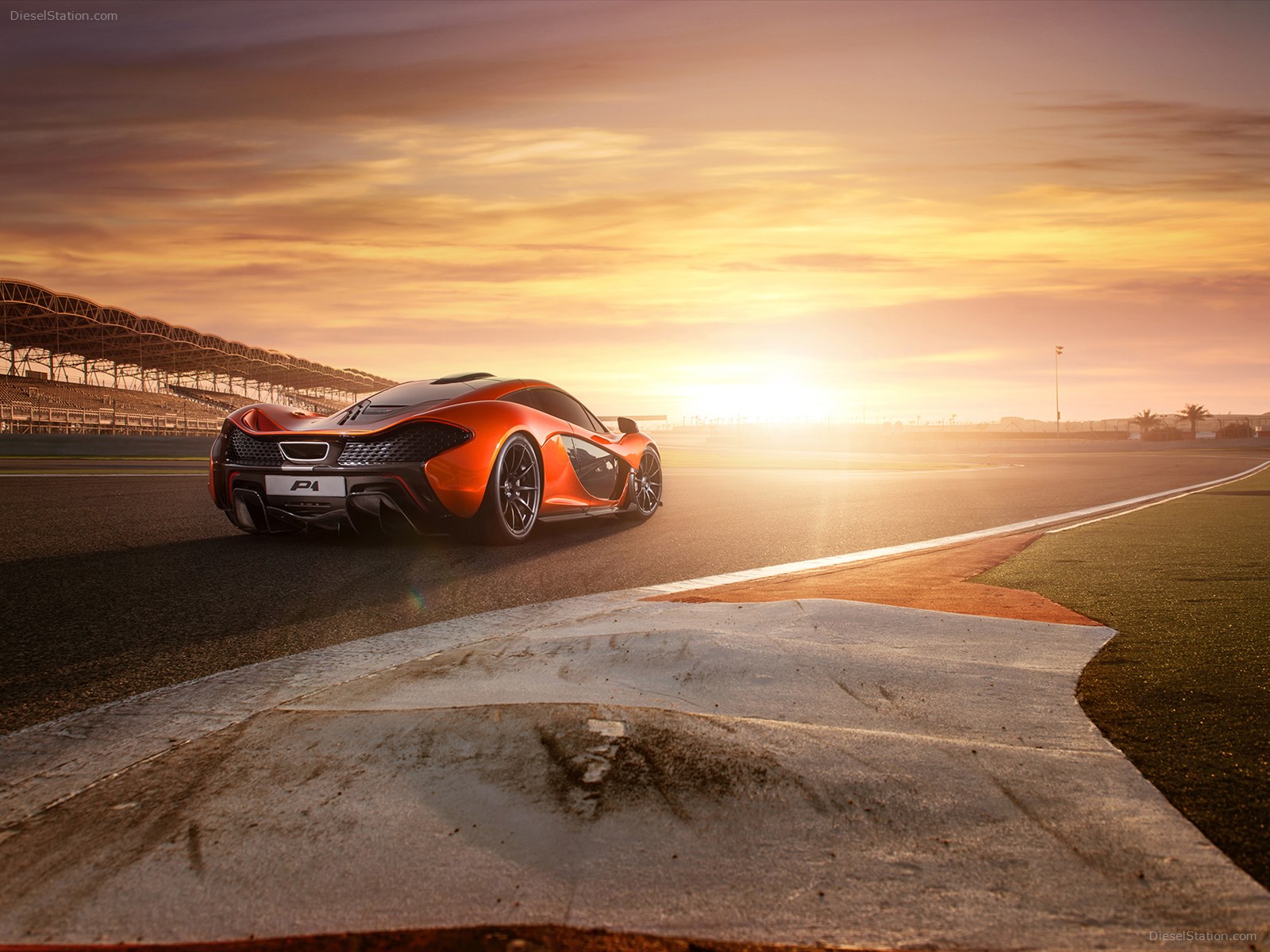 McLaren P1 2014