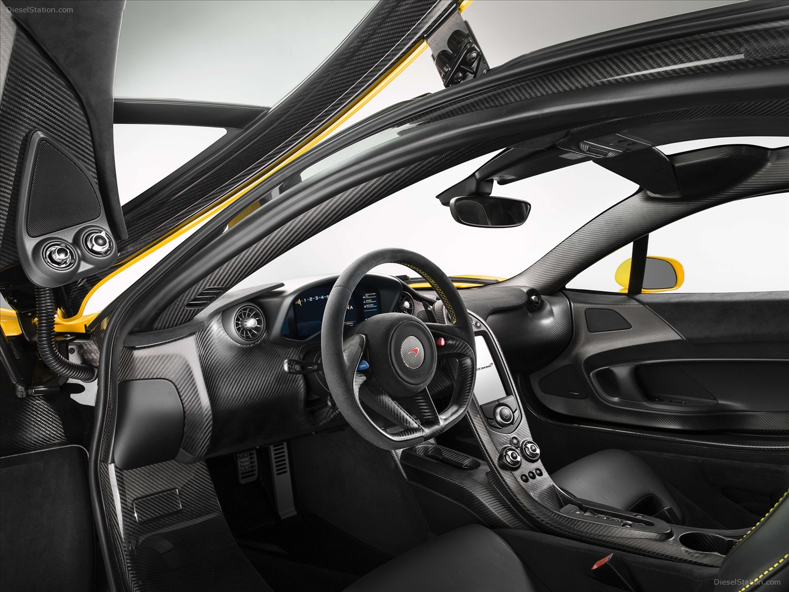 McLaren P1 2014