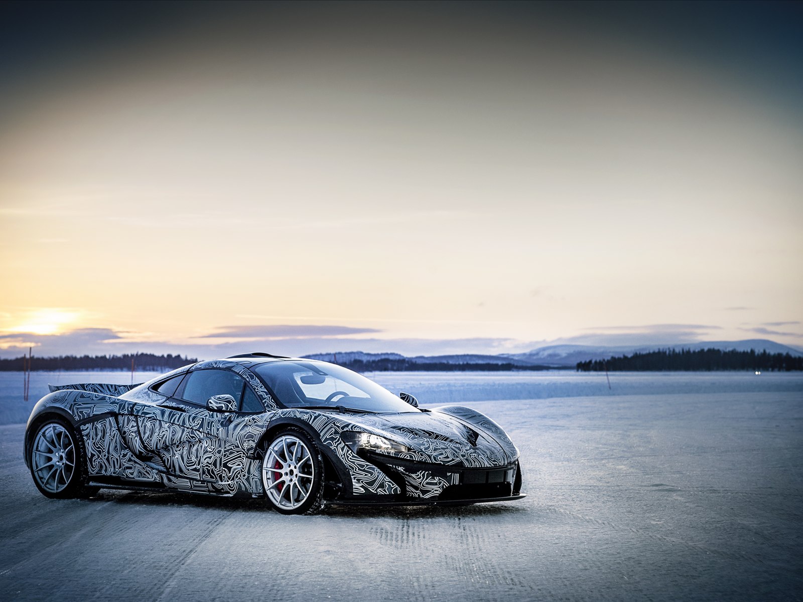 McLaren P1 2014