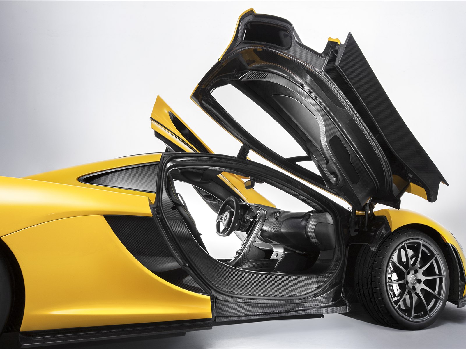 McLaren P1 2014