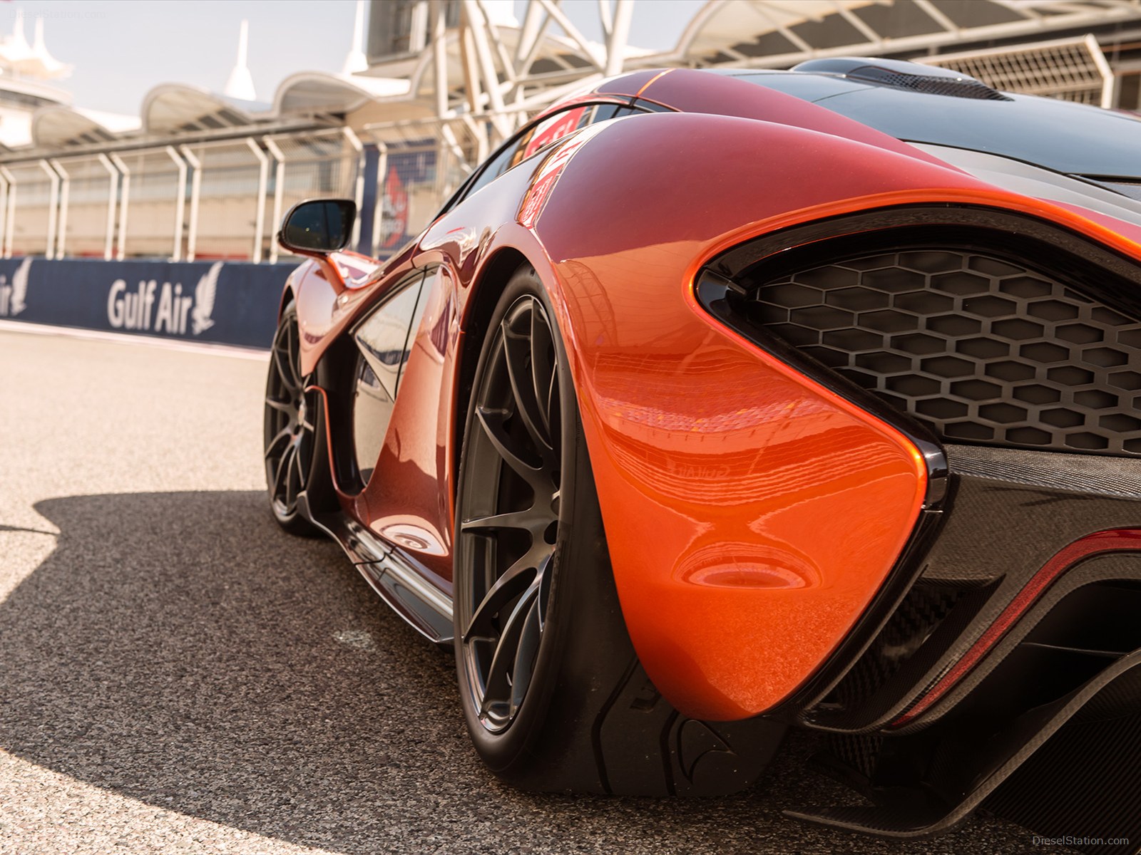 McLaren P1 2014