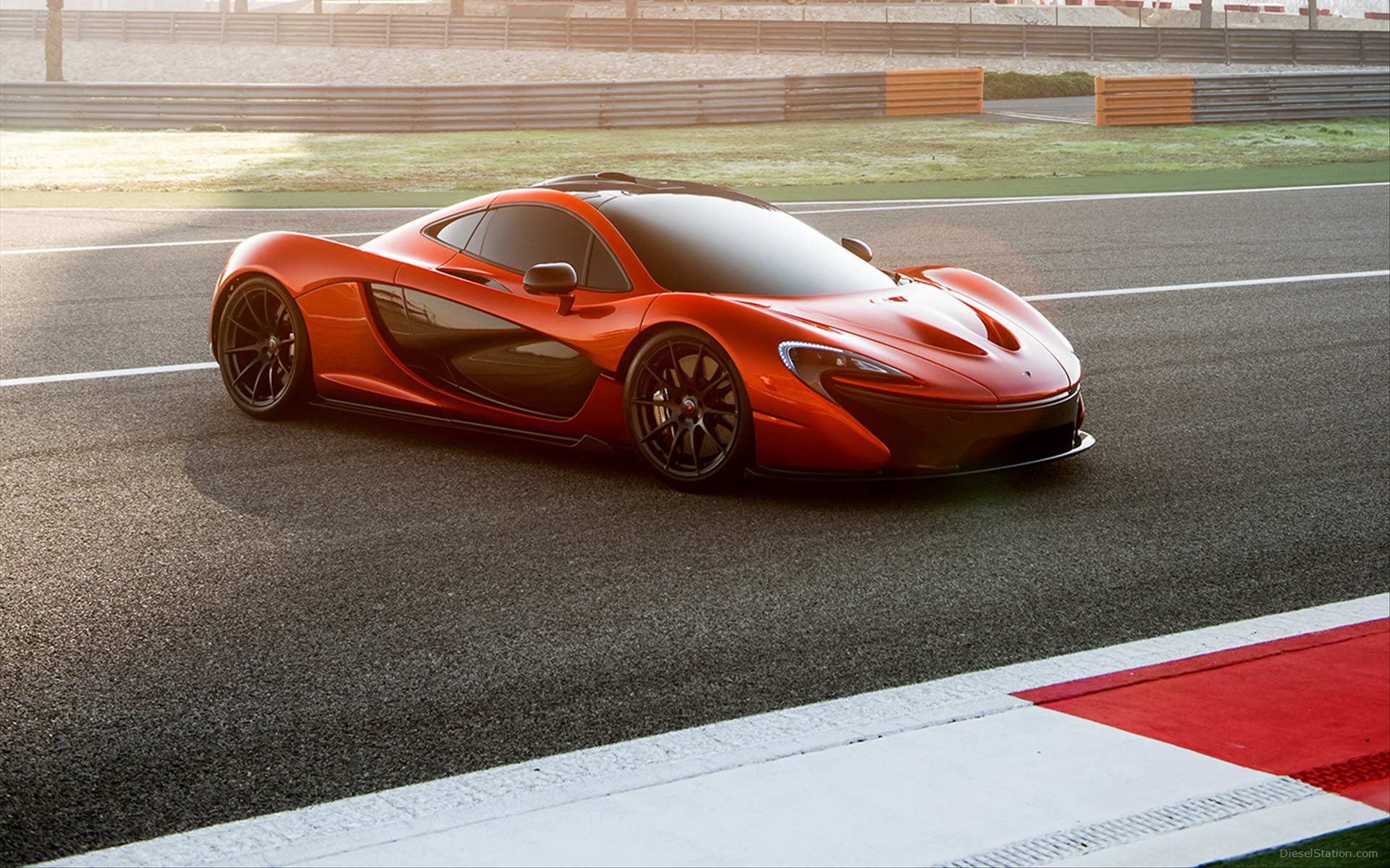 McLaren P1 2014