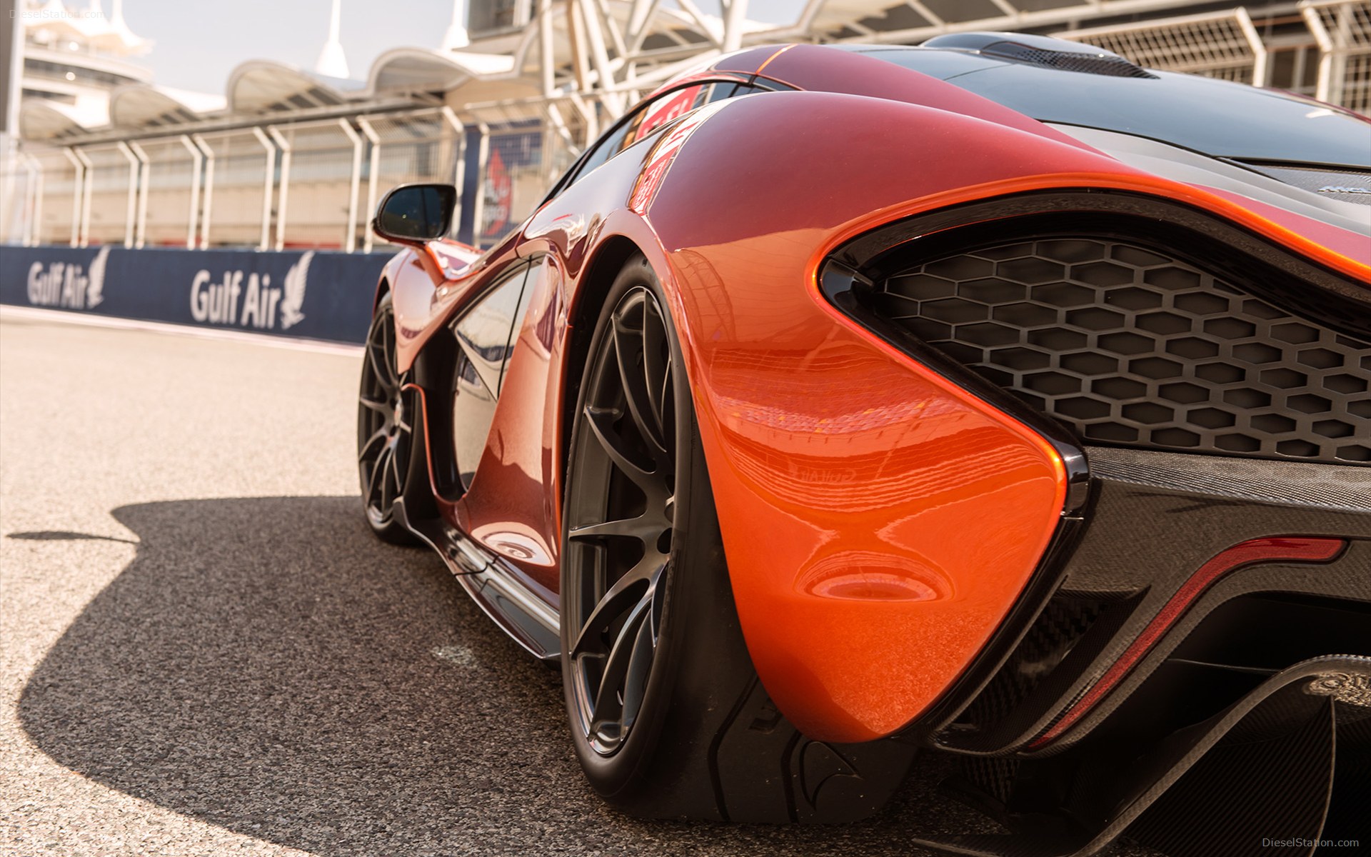 McLaren P1 2014