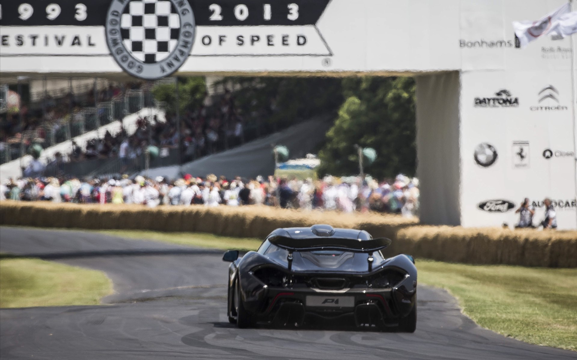 McLaren P1 2014