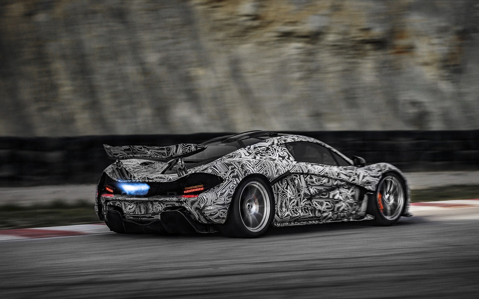 McLaren P1 2014