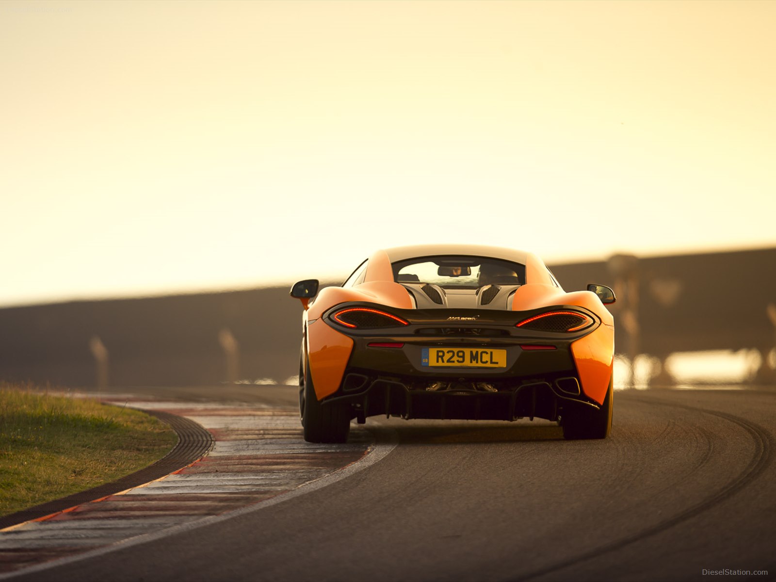 McLaren 570S Coupe 2016