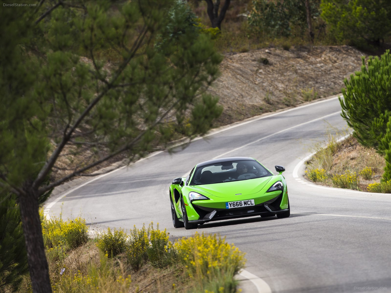 McLaren 570S Coupe 2016