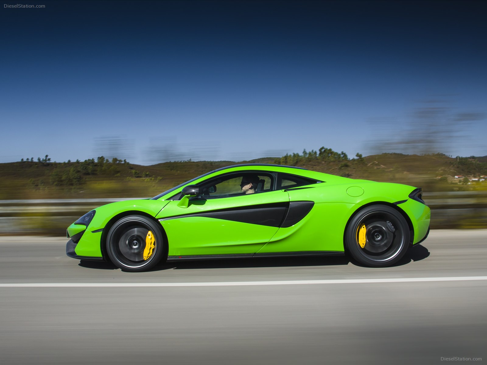 McLaren 570S Coupe 2016