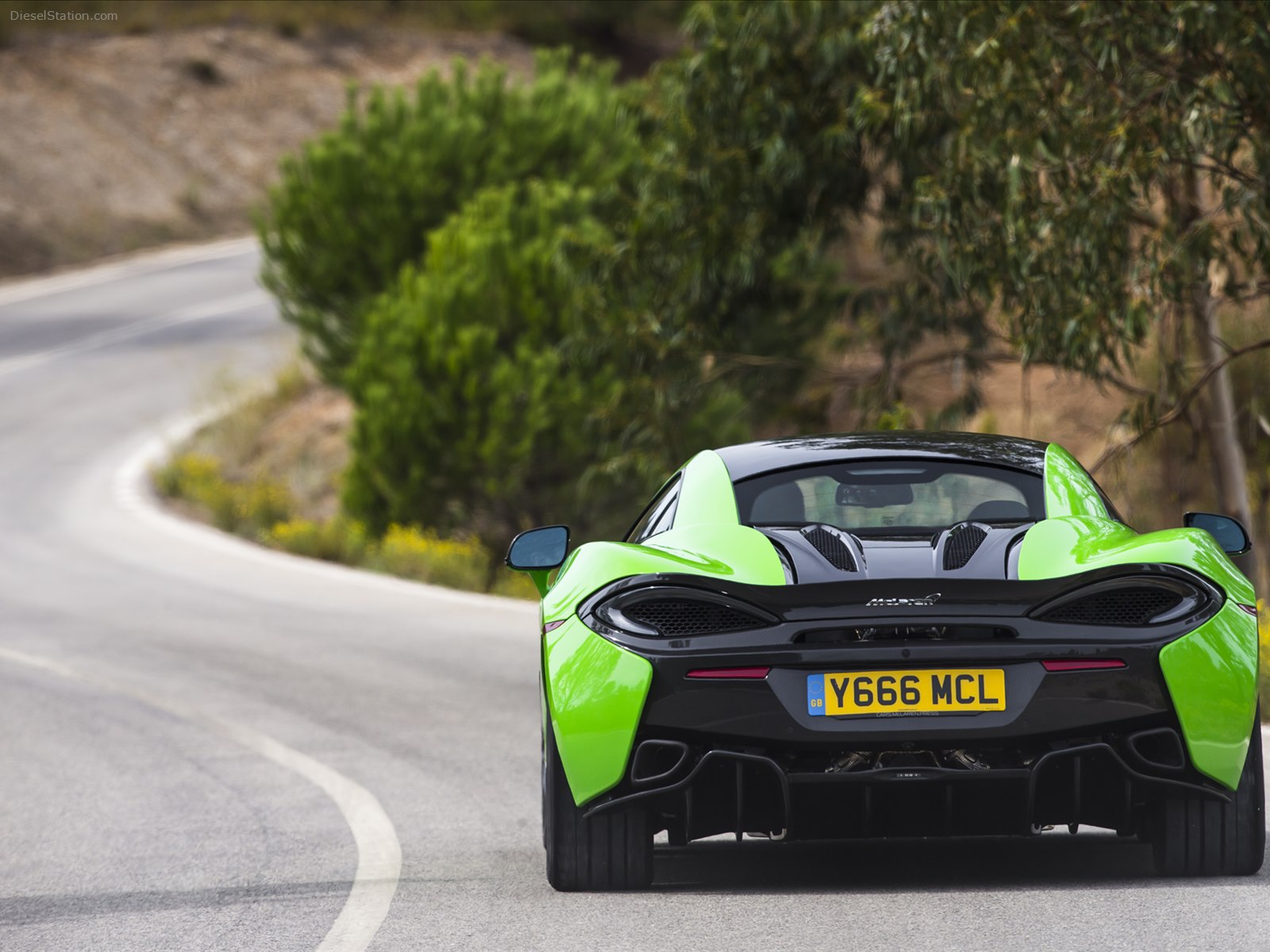 McLaren 570S Coupe 2016