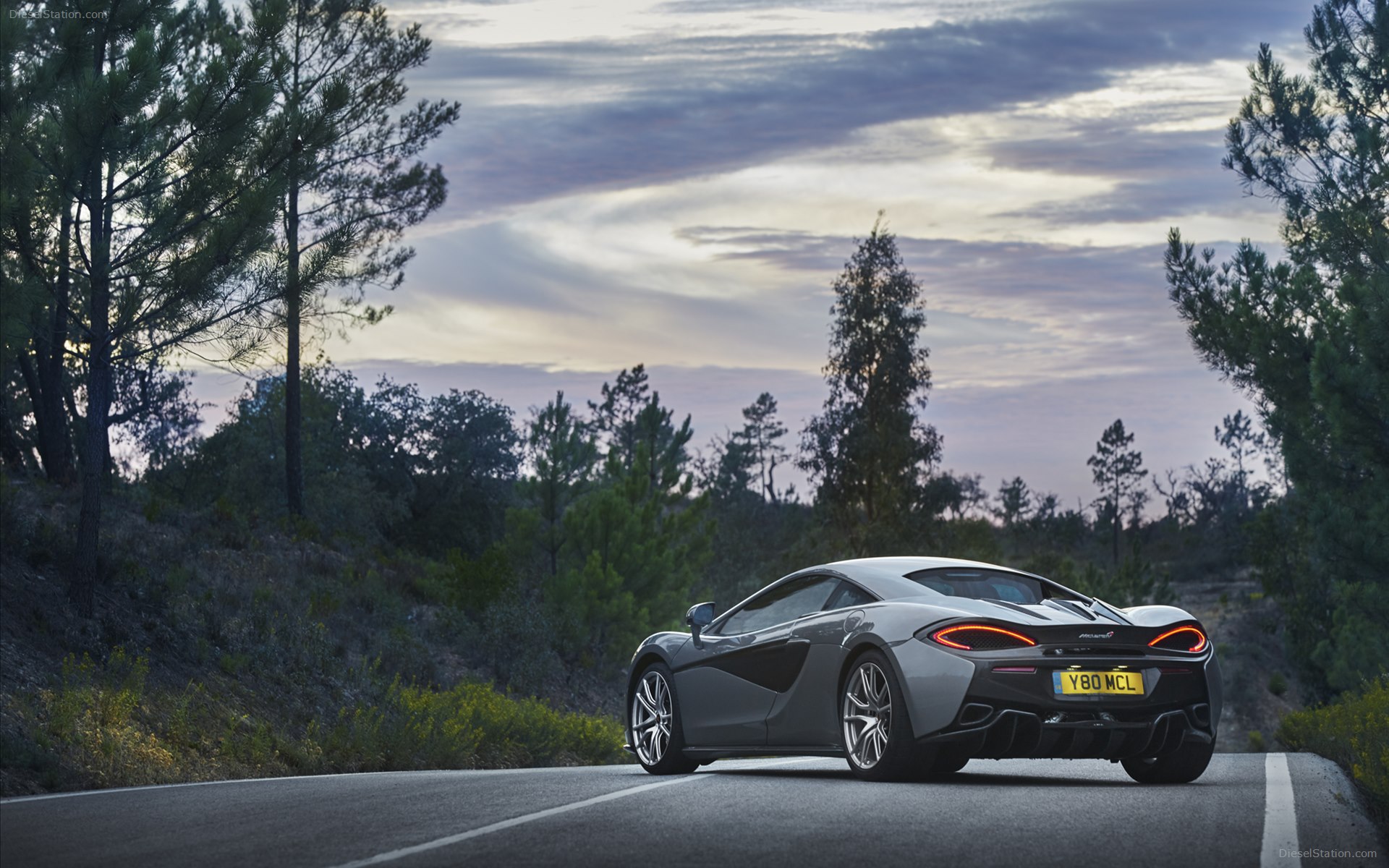 McLaren 570S Coupe 2016