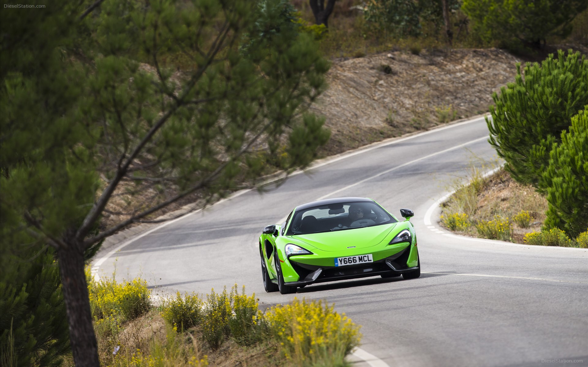 McLaren 570S Coupe 2016