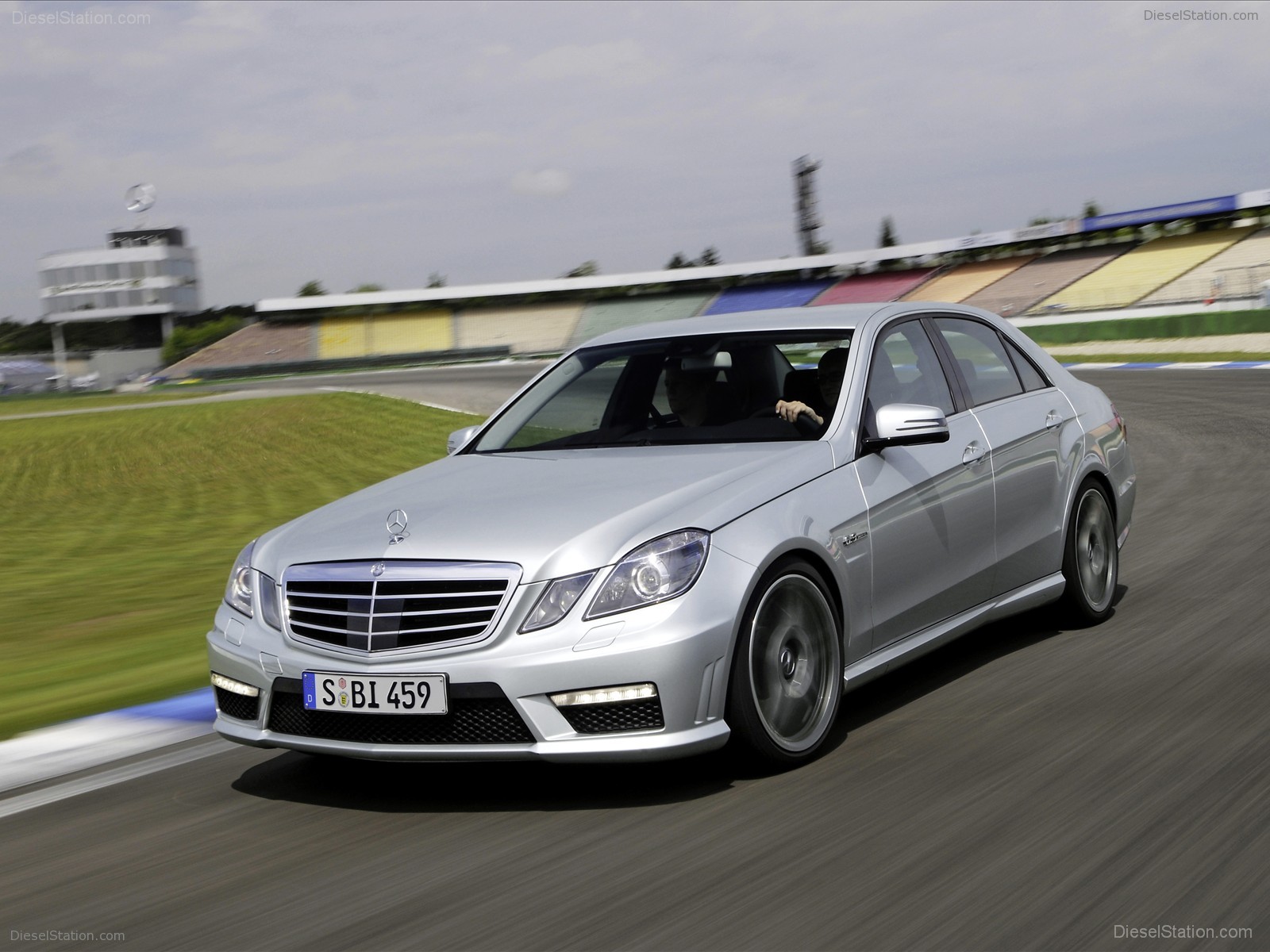 2009 Mercedes Benz E 63 AMG