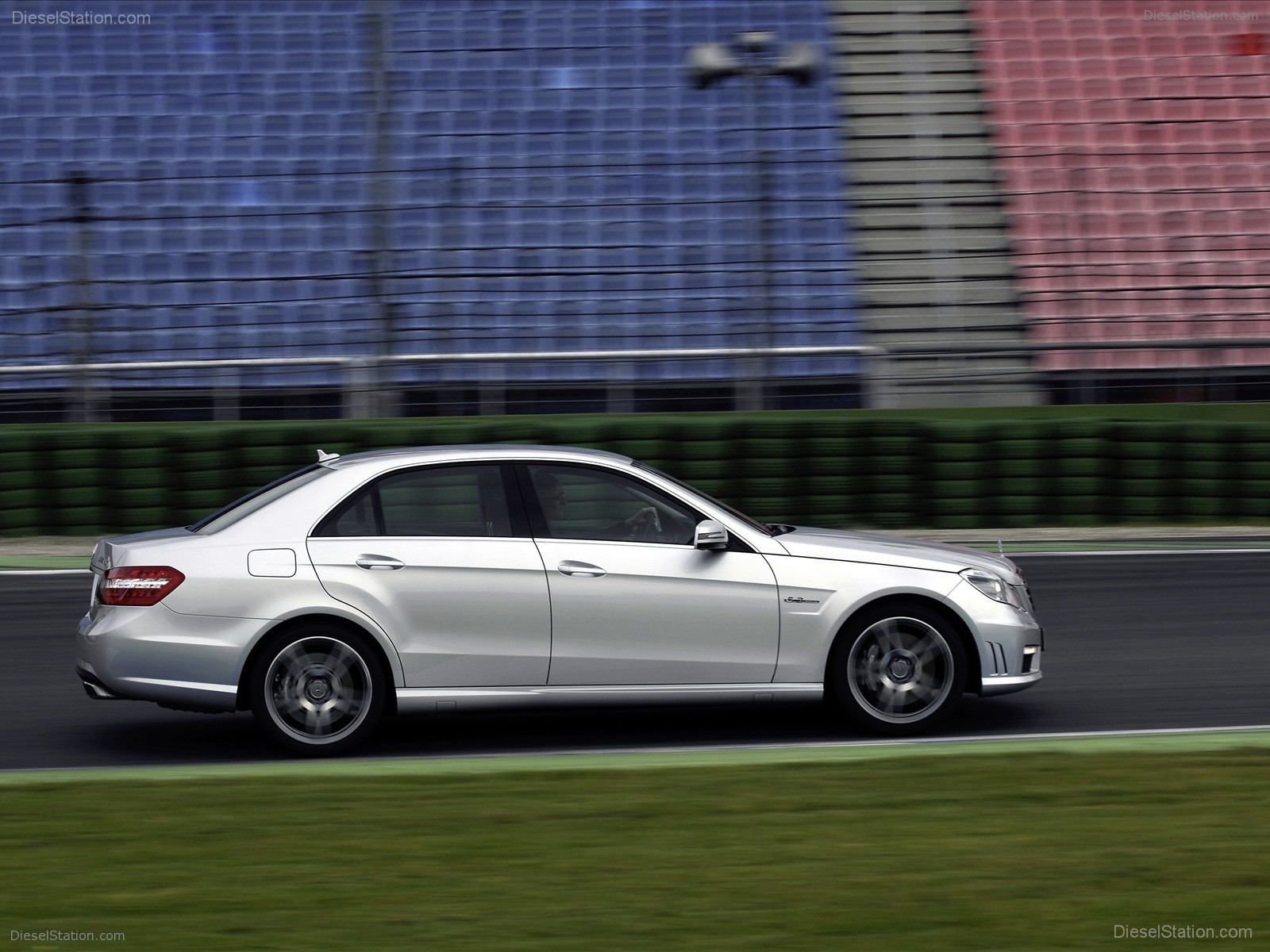 2009 Mercedes Benz E 63 AMG
