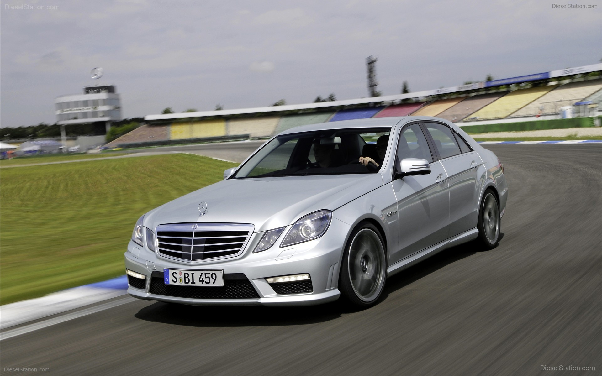 2009 Mercedes Benz E 63 AMG
