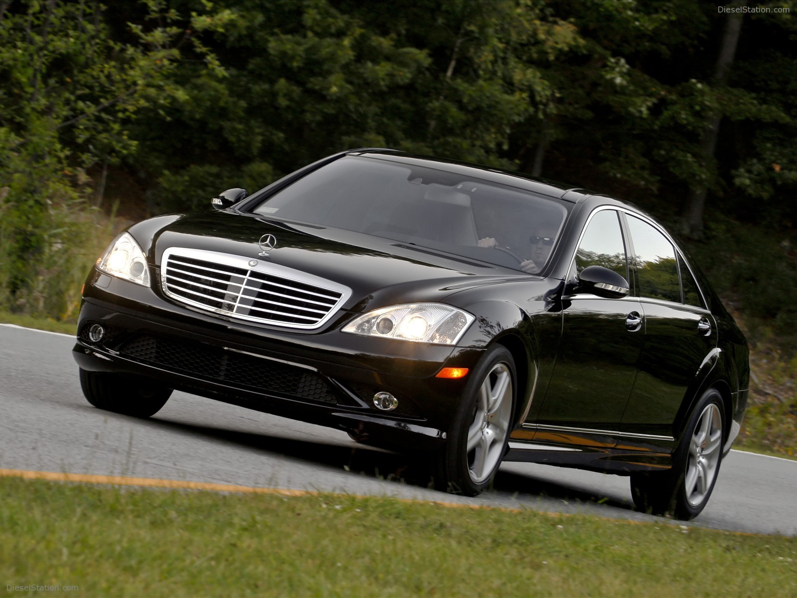 2009 Mercedes Benz S550 ENHANCED