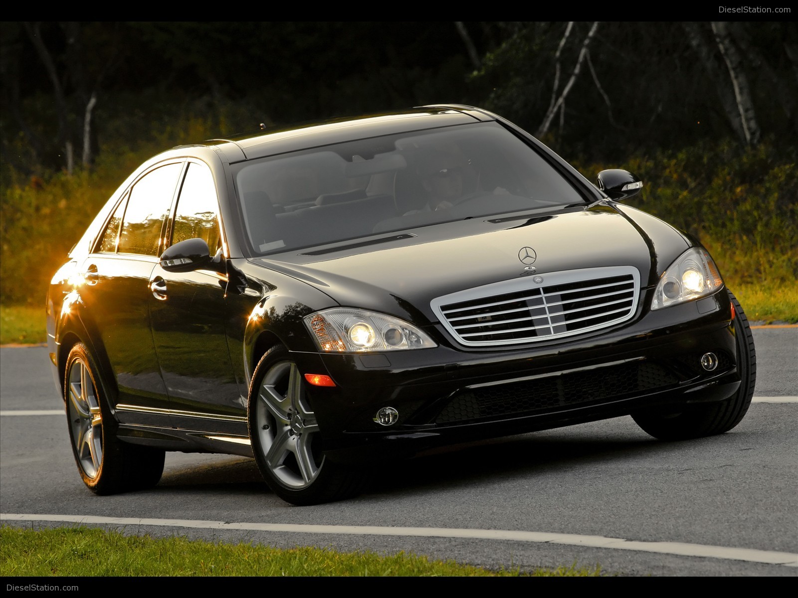 2009 Mercedes Benz S550 ENHANCED