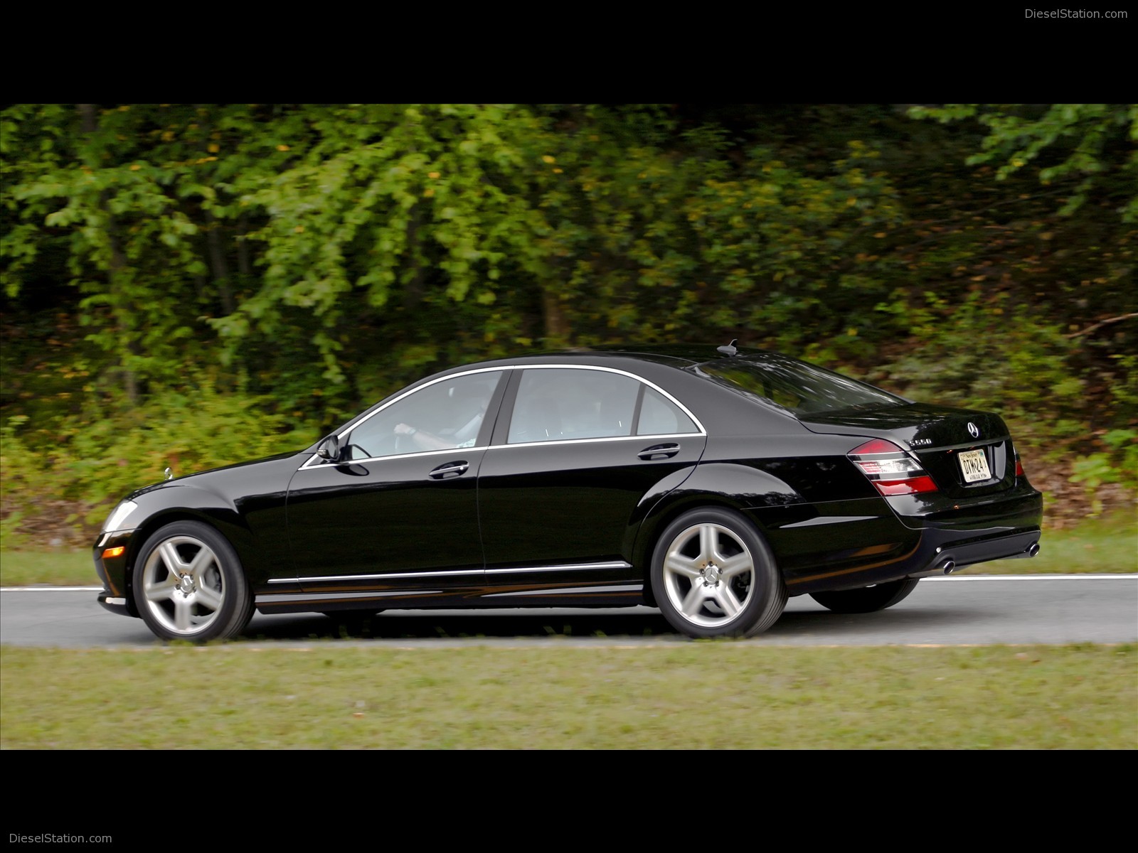 2009 Mercedes Benz S550 ENHANCED