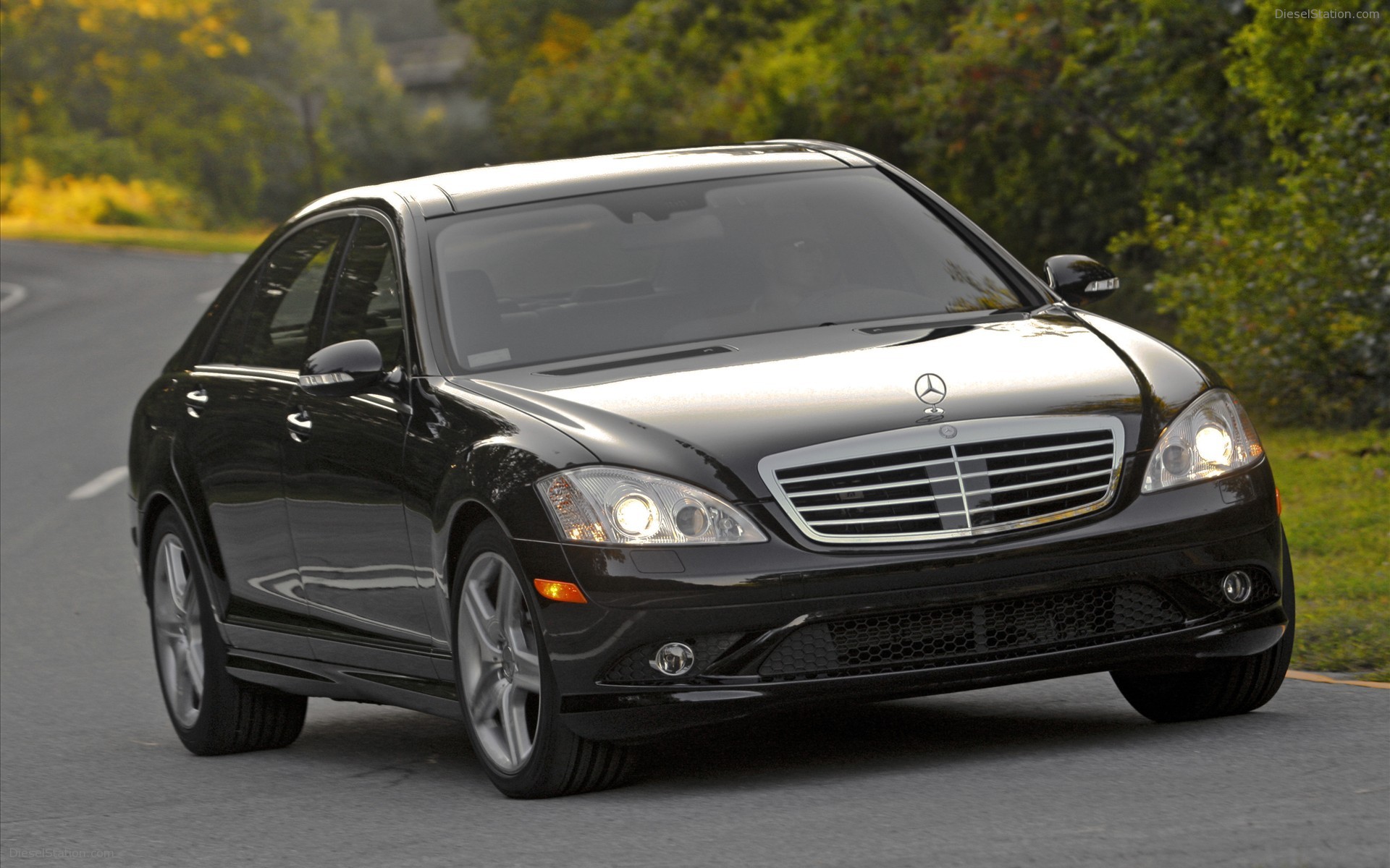 2009 Mercedes Benz S550 ENHANCED