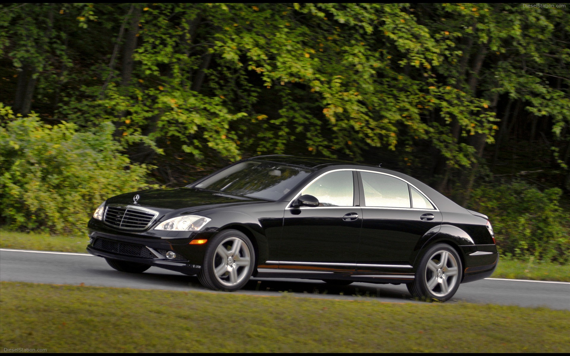 2009 Mercedes Benz S550 ENHANCED