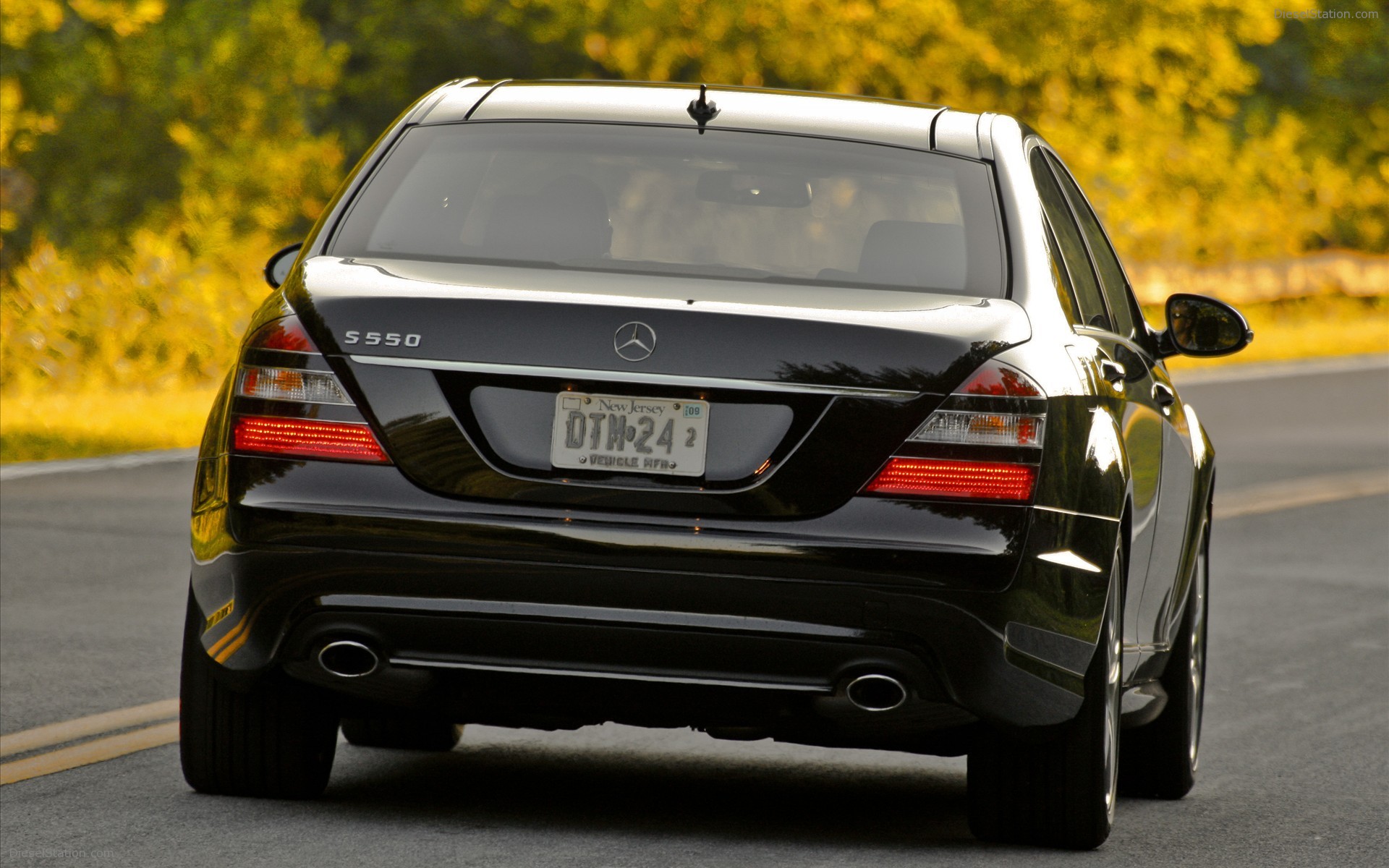 2009 Mercedes Benz S550 ENHANCED