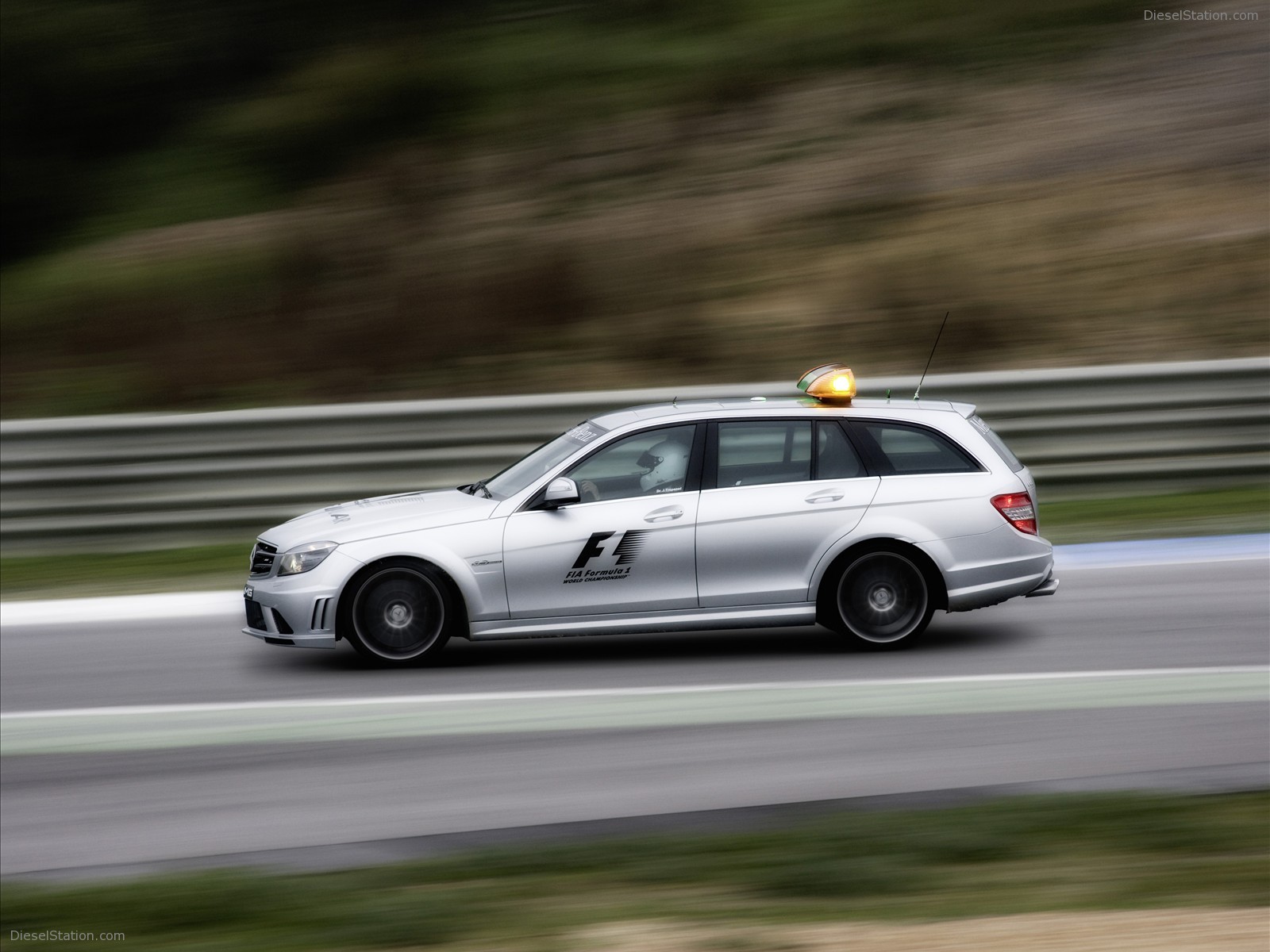 2009 Mercedes Benz C 63 AMG F1 Medical Car