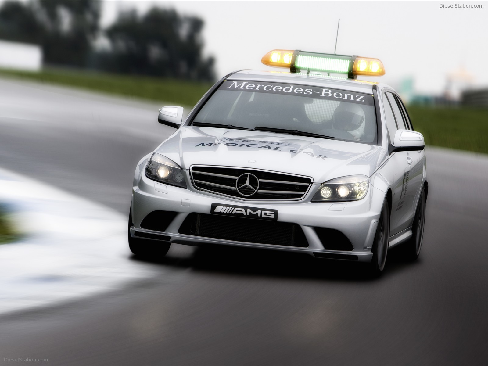 2009 Mercedes Benz C 63 AMG F1 Medical Car 2009 Mercedes Benz C 63 AMG F1 Medical Car