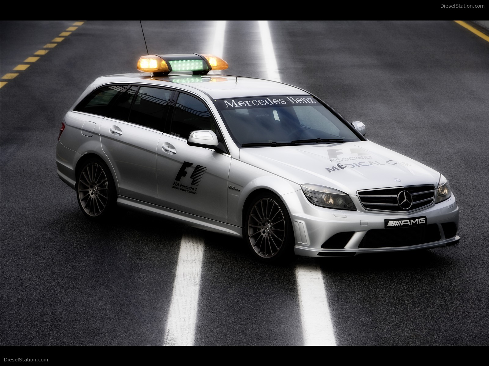 2009 Mercedes Benz C 63 AMG F1 Medical Car