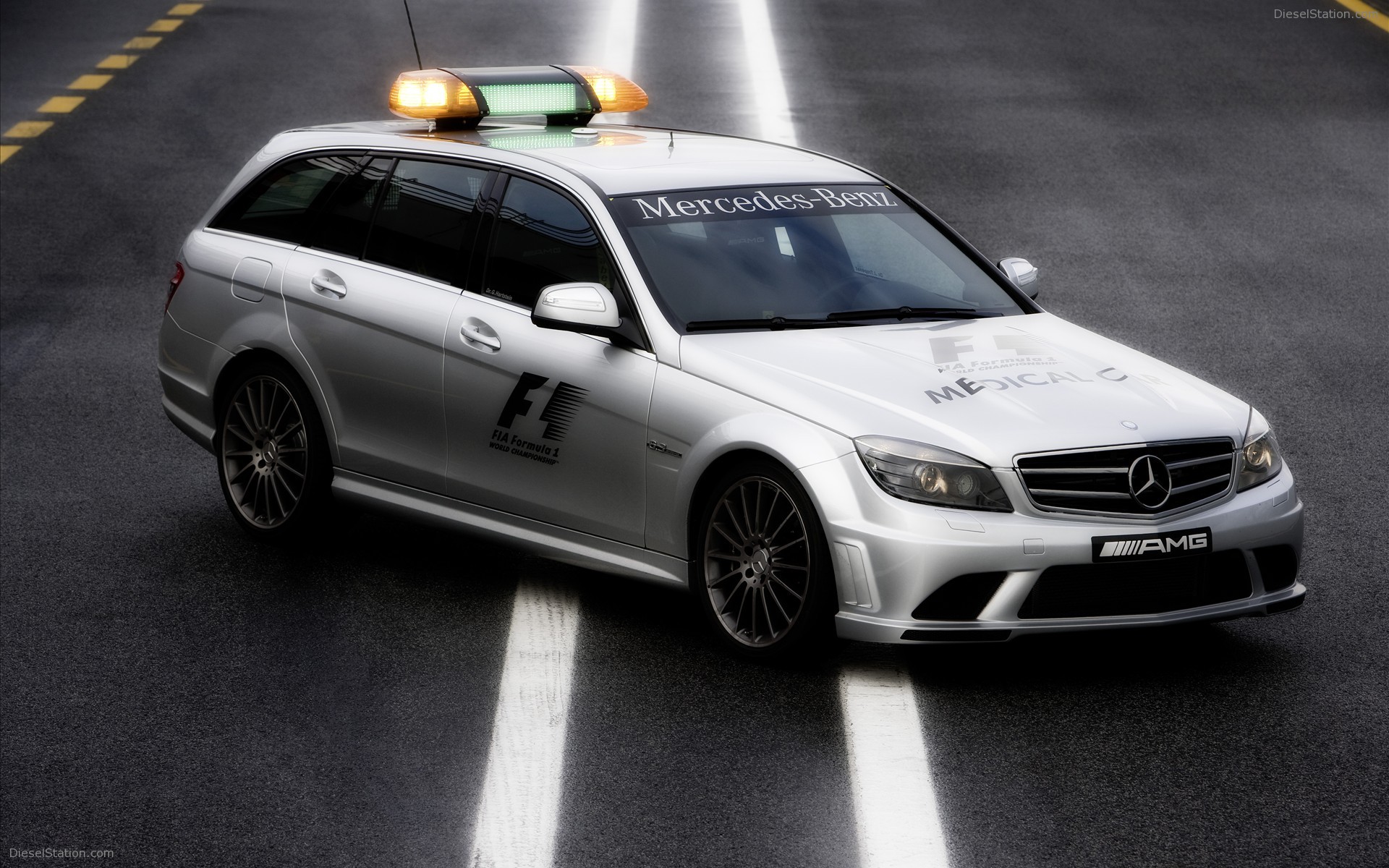 2009 Mercedes Benz C 63 AMG F1 Medical Car