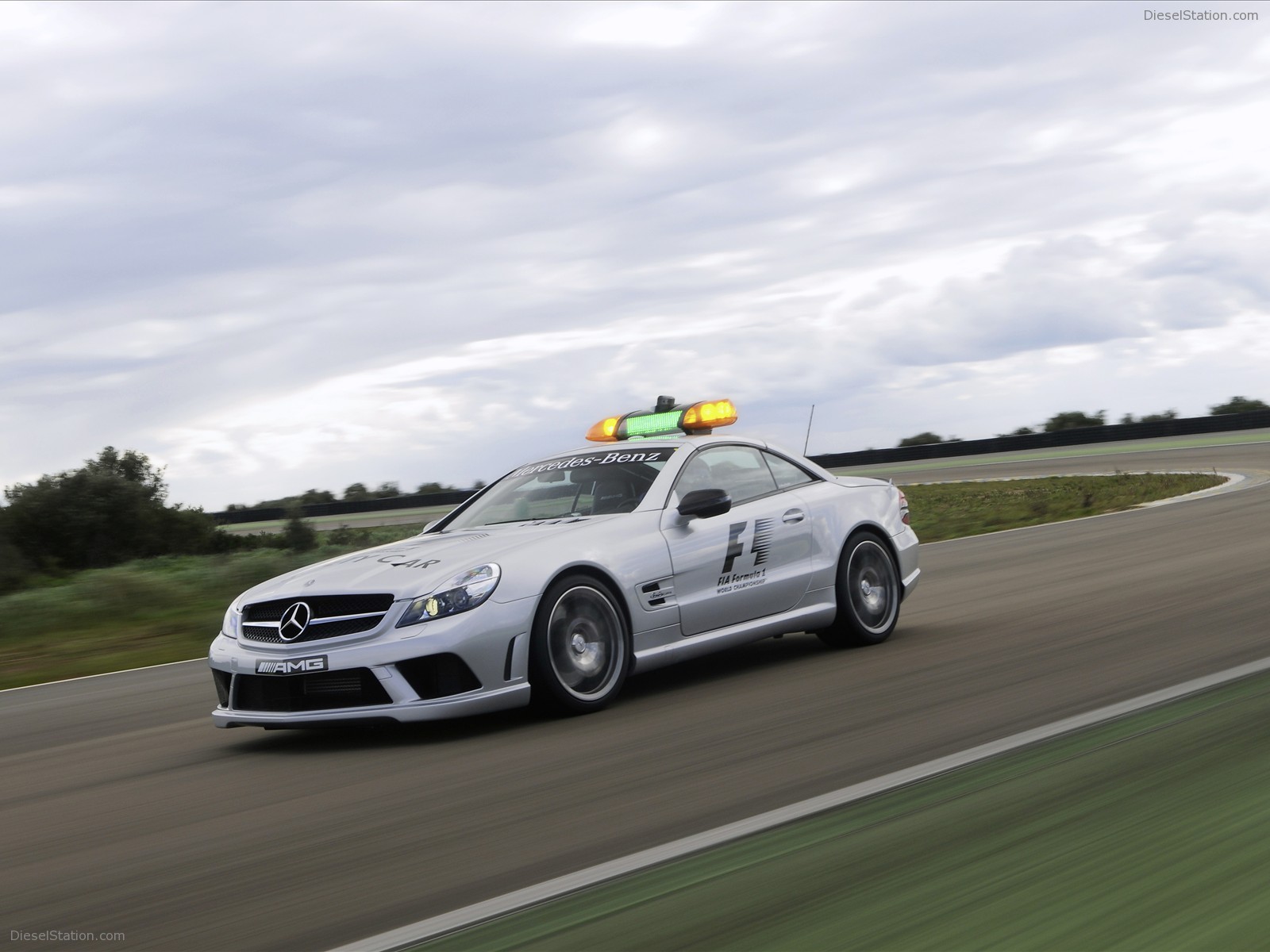 2009 Mercedes Benz SL63 AMG F1 Safety Car