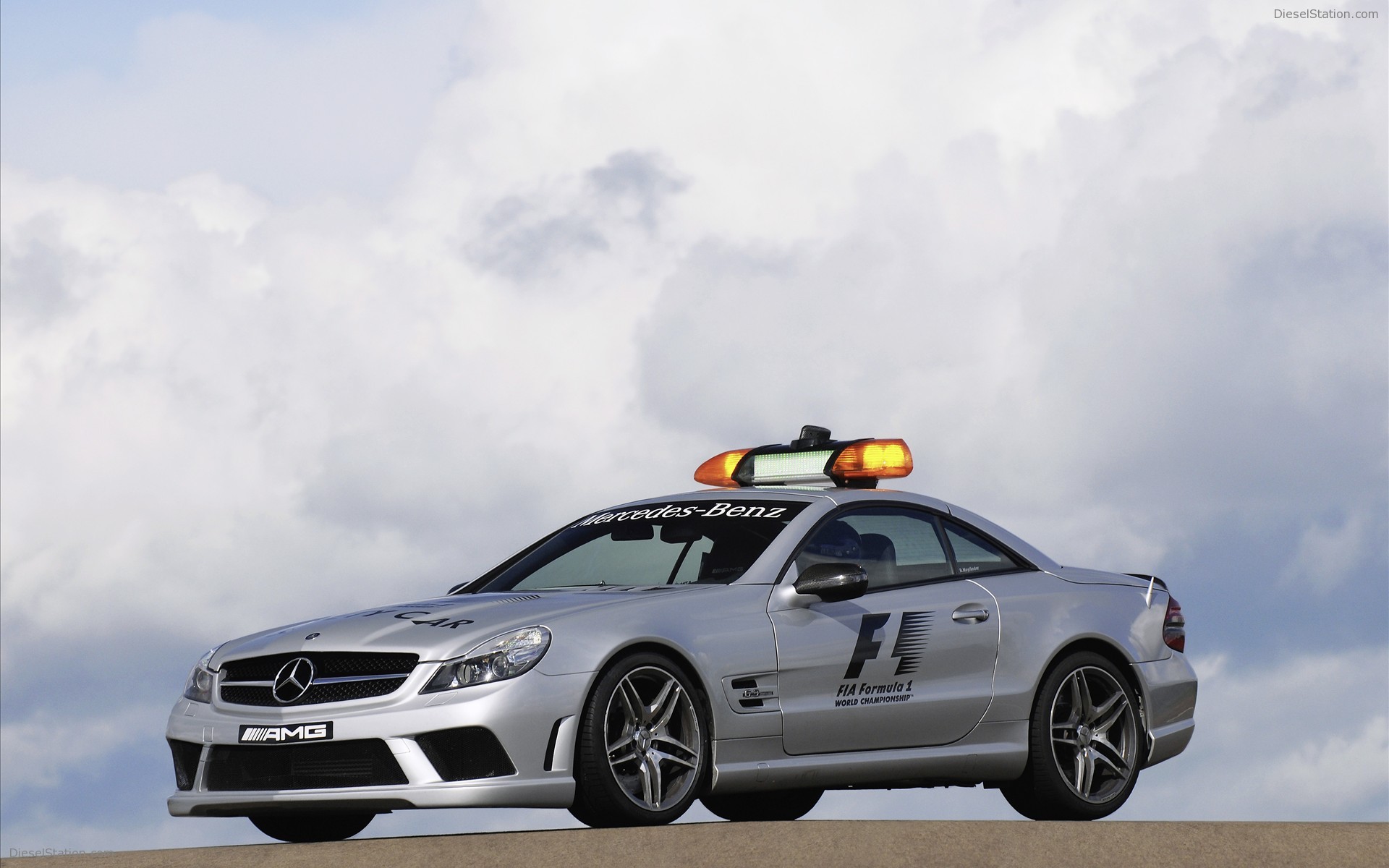 2009 Mercedes Benz SL63 AMG F1 Safety Car