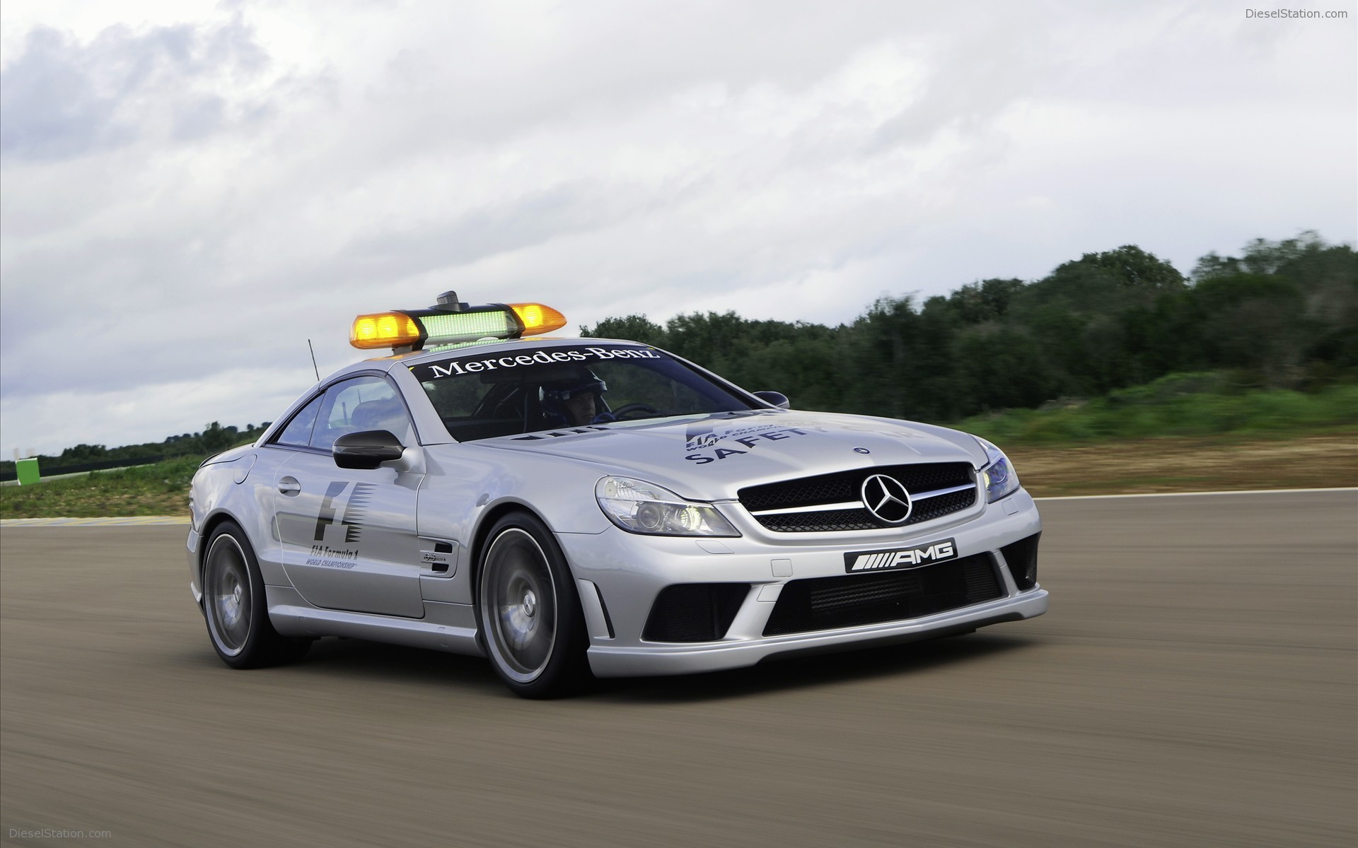 2009 Mercedes Benz SL63 AMG F1 Safety Car