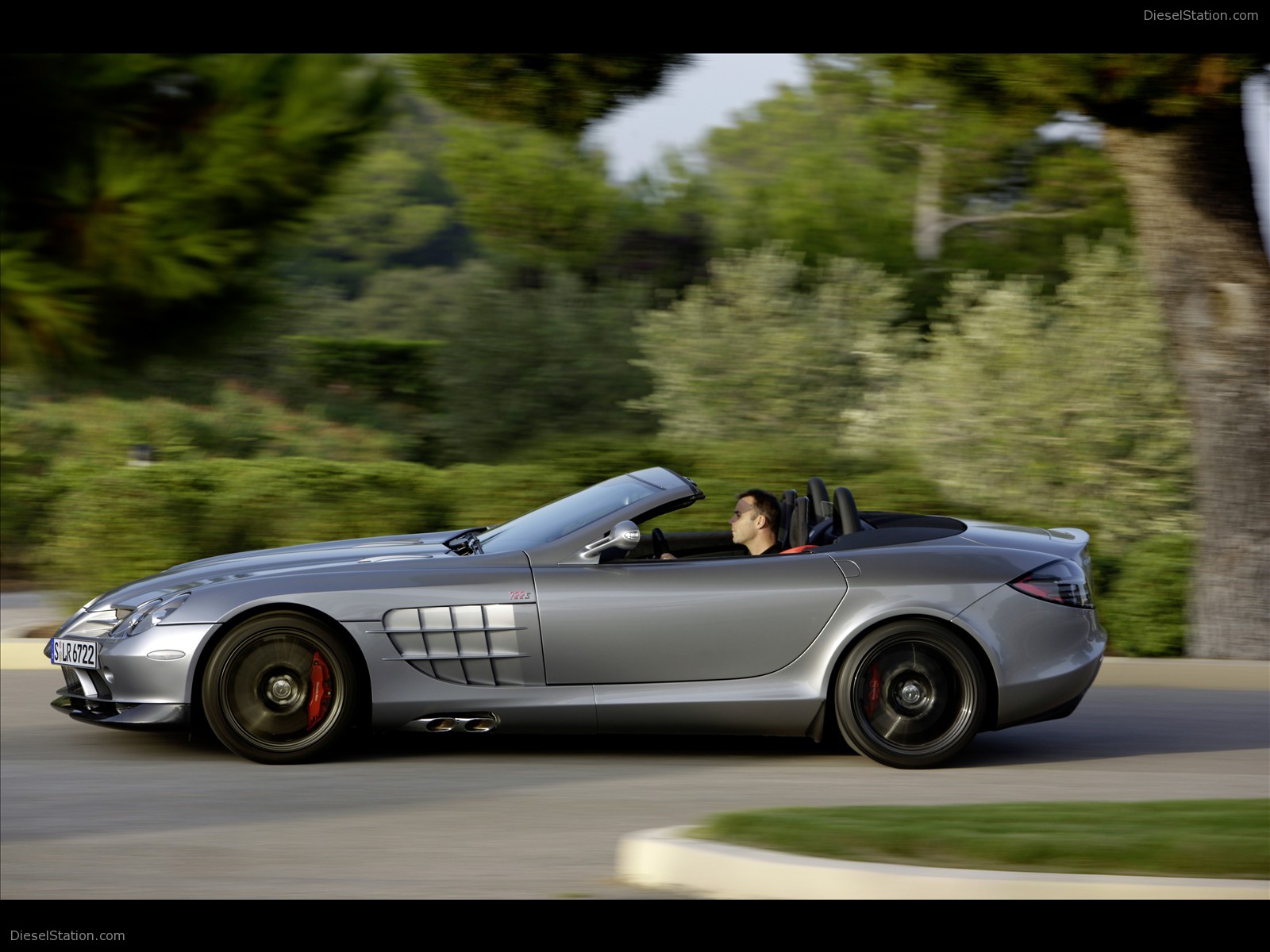 2009 Mercedes Benz SLR Mclaren Roadster 722 S 2009 Mercedes Benz SLR Mclaren Roadster 722 S