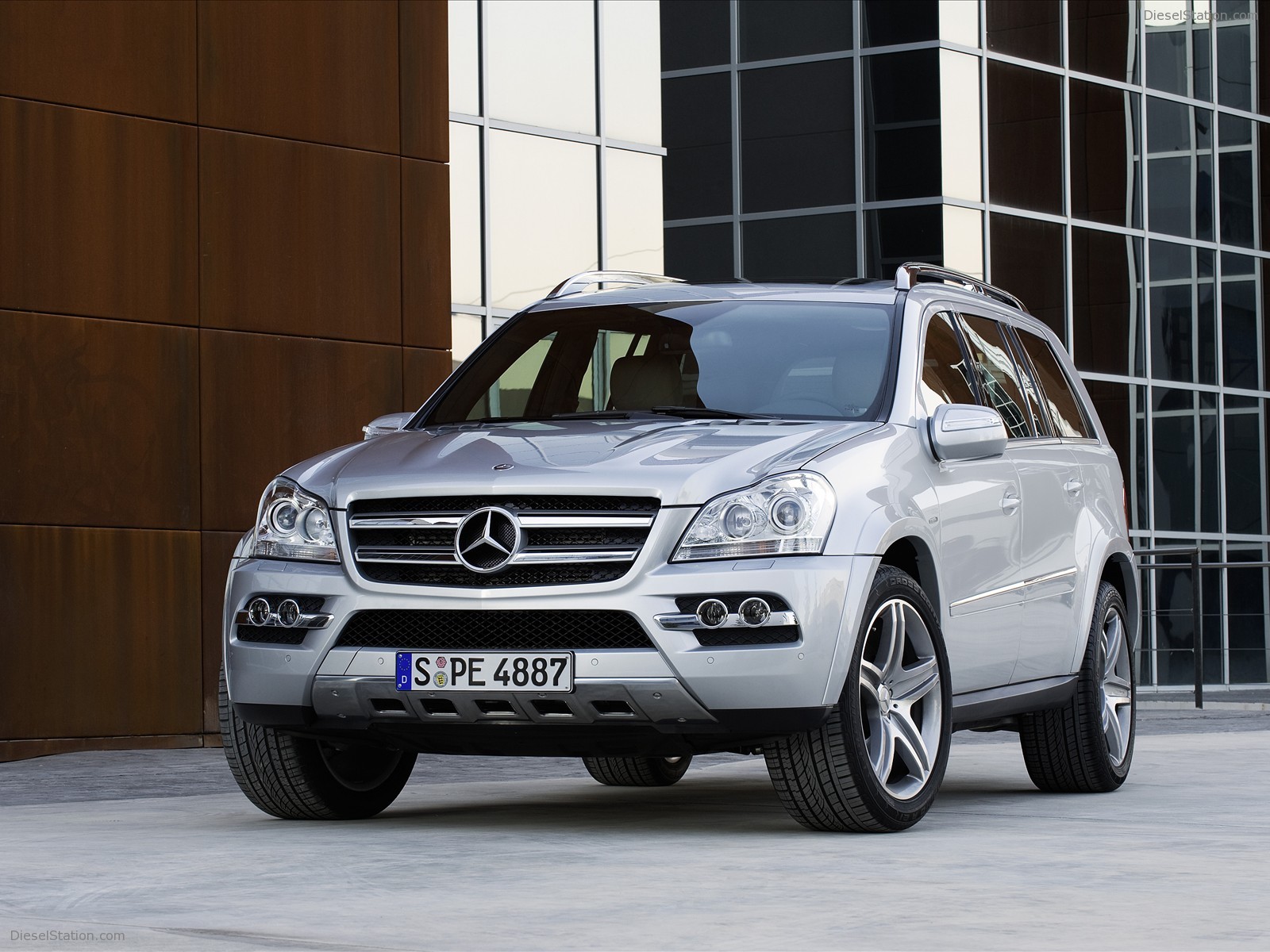 2009 Mercedes Benz SUV Campaign