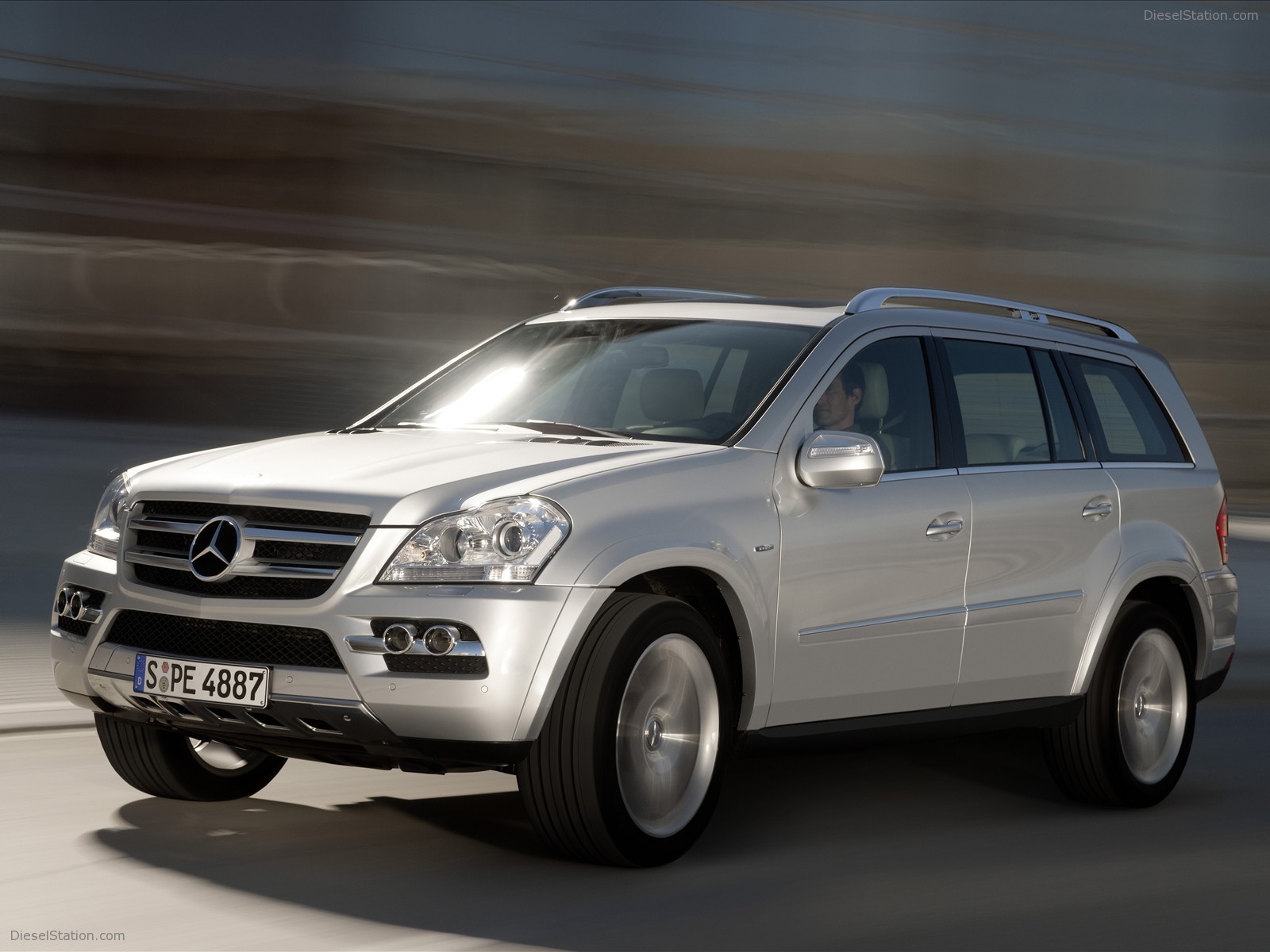 2009 Mercedes Benz SUV Campaign
