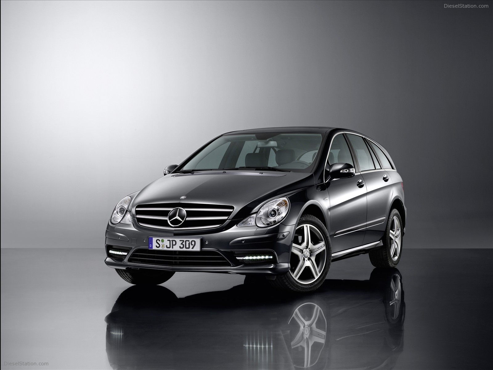 2009 Mercedes Benz SUV Campaign