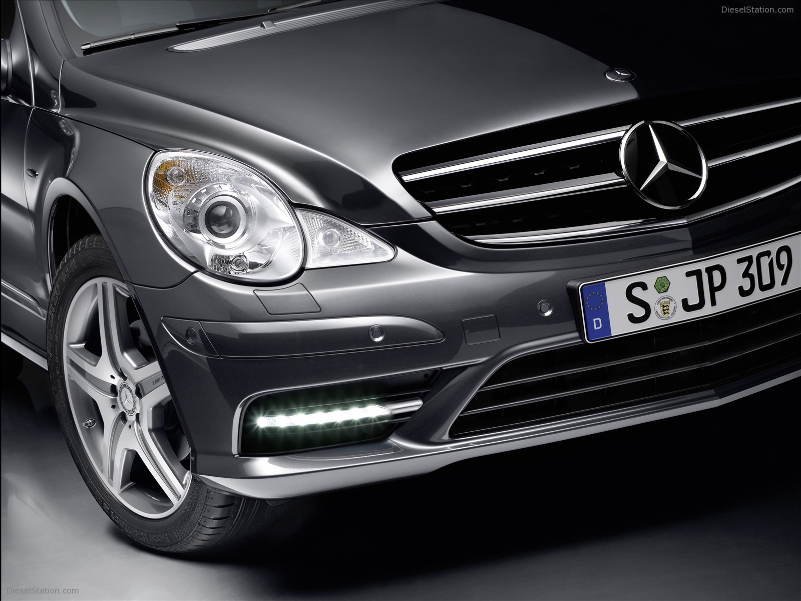 2009 Mercedes Benz SUV Campaign